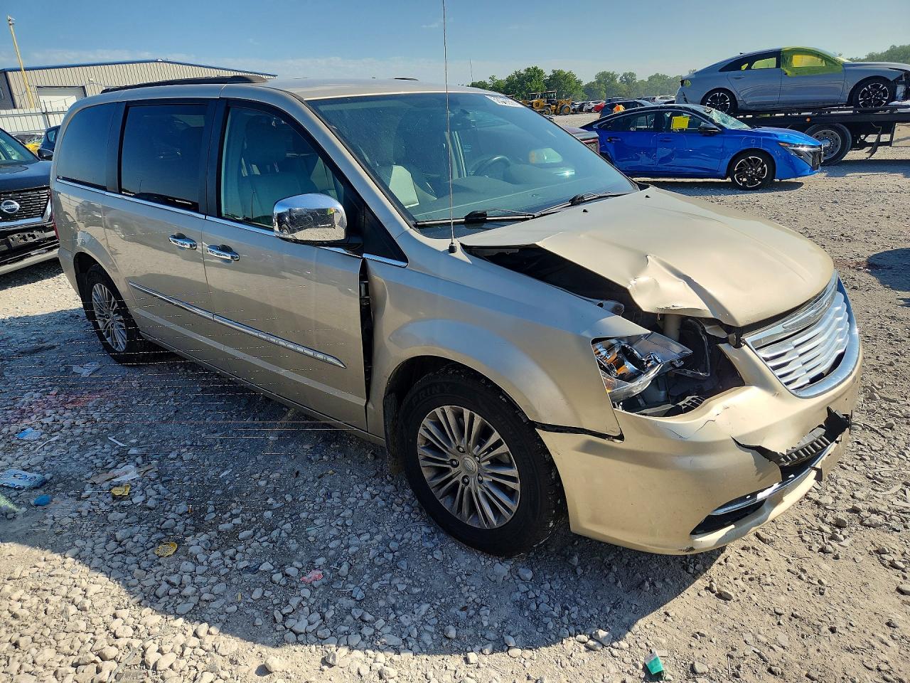 2013 Chrysler Town & Country Touring L Tan vin: 2C4RC1CG2DR558022
