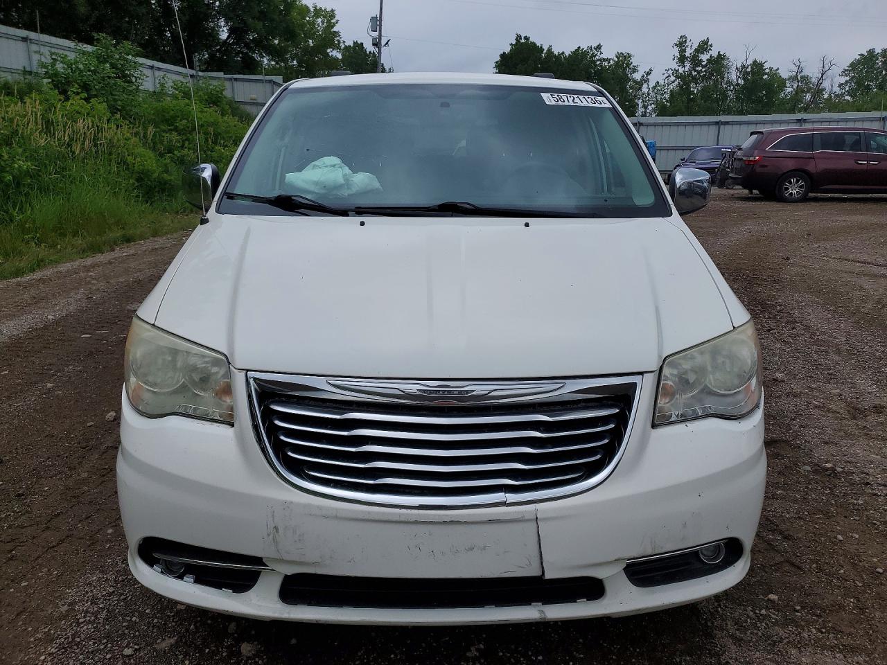2013 Chrysler Town & Country Touring L White vin: 2C4RC1CG2DR559090