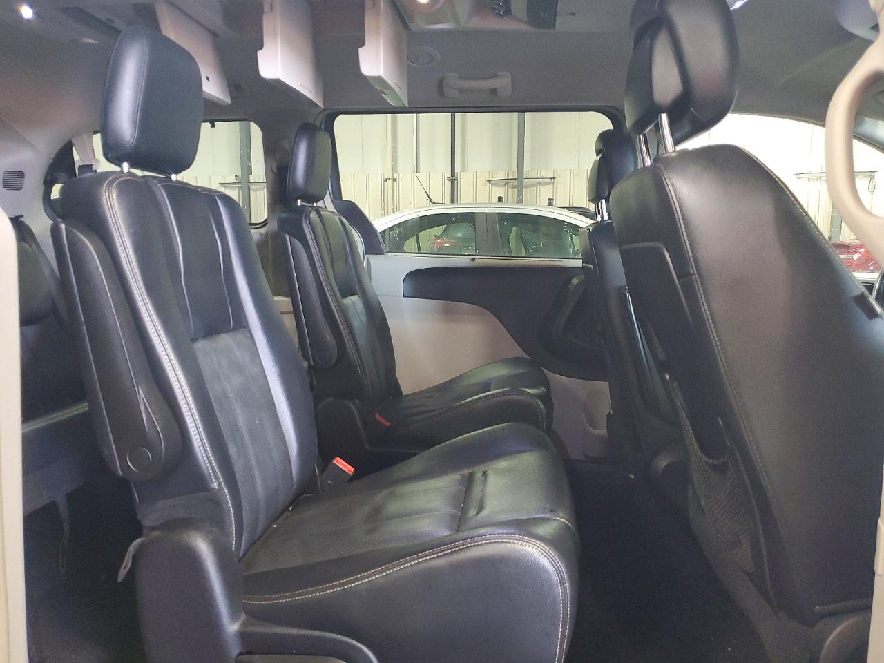 2013 Chrysler Town & Country Touring L Silver vin: 2C4RC1CG2DR621748