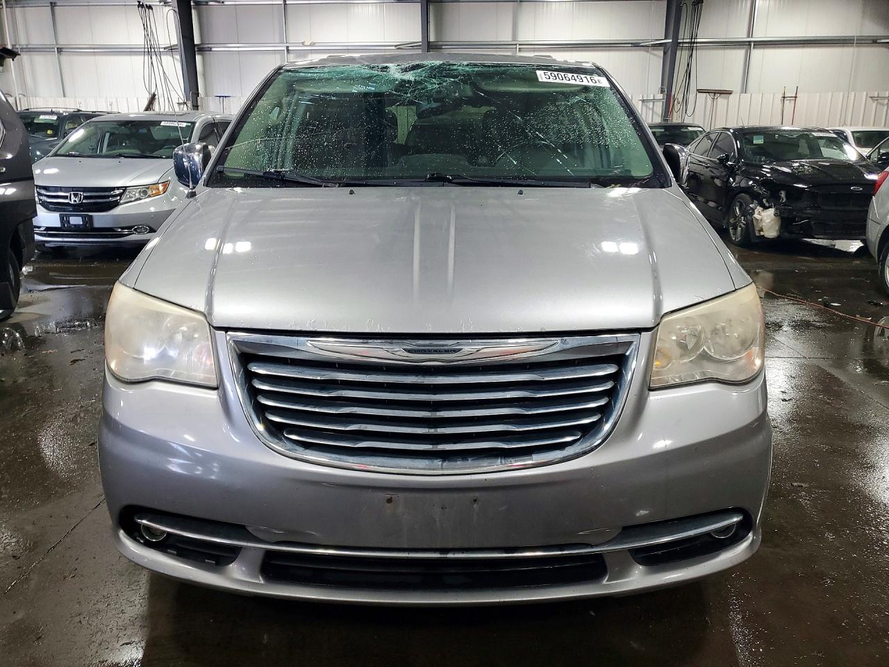 2013 Chrysler Town & Country Touring L Silver vin: 2C4RC1CG2DR621748