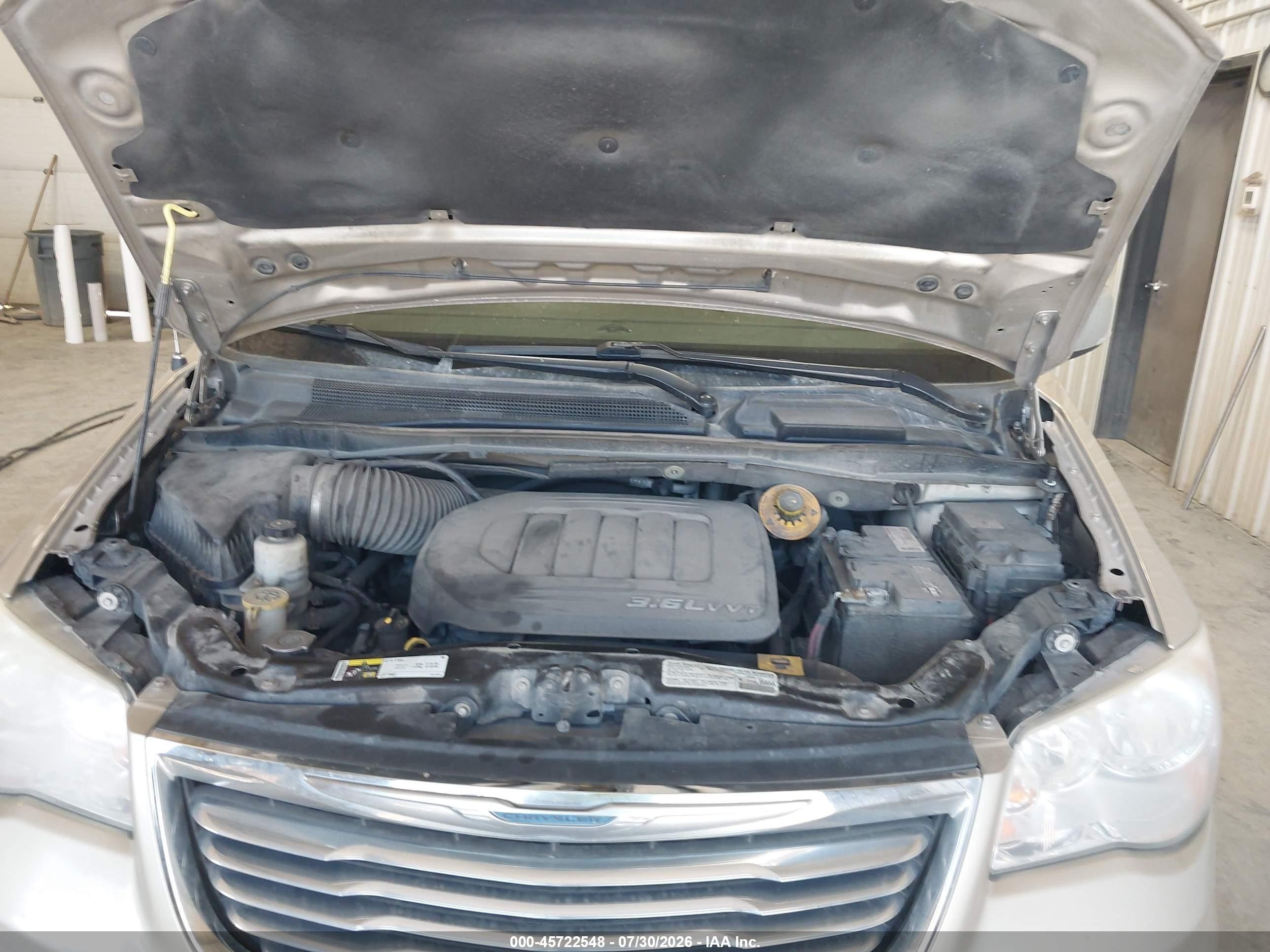 2014 Chrysler Town & Country Touring-l Gold vin: 2C4RC1CG2ER169009
