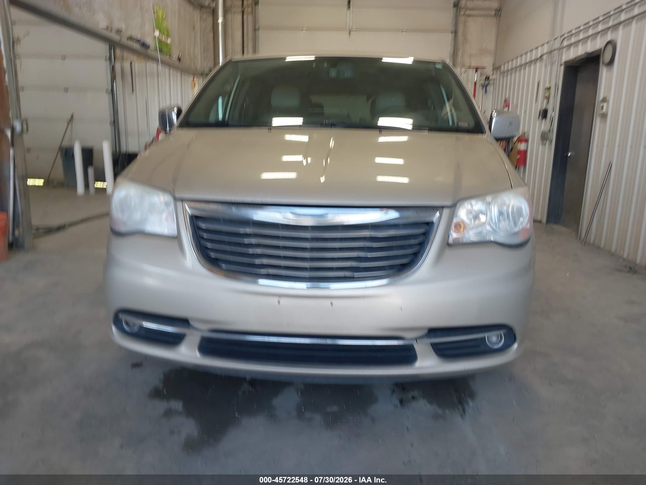 2014 Chrysler Town & Country Touring-l Gold vin: 2C4RC1CG2ER169009