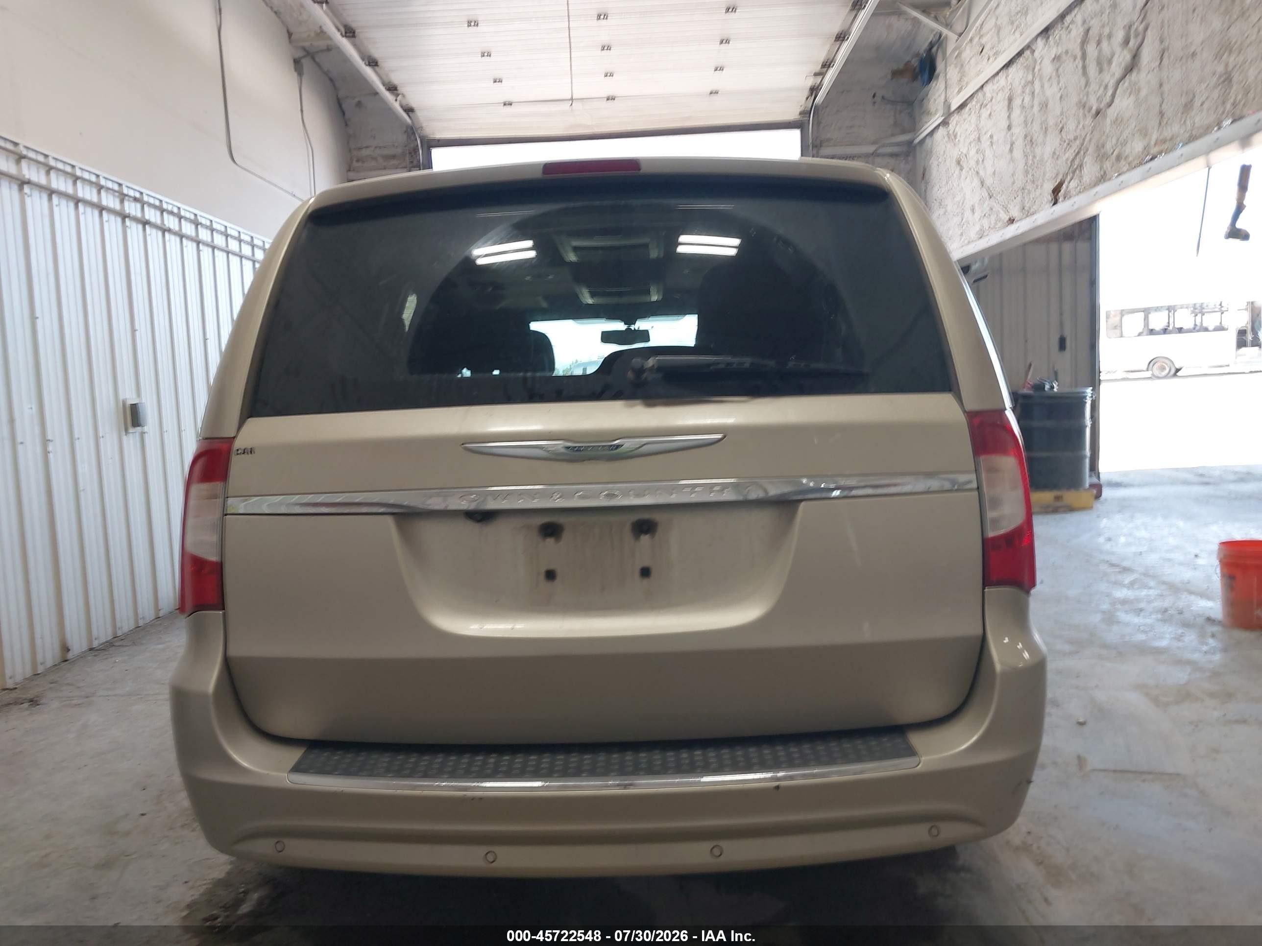 2014 Chrysler Town & Country Touring-l Gold vin: 2C4RC1CG2ER169009