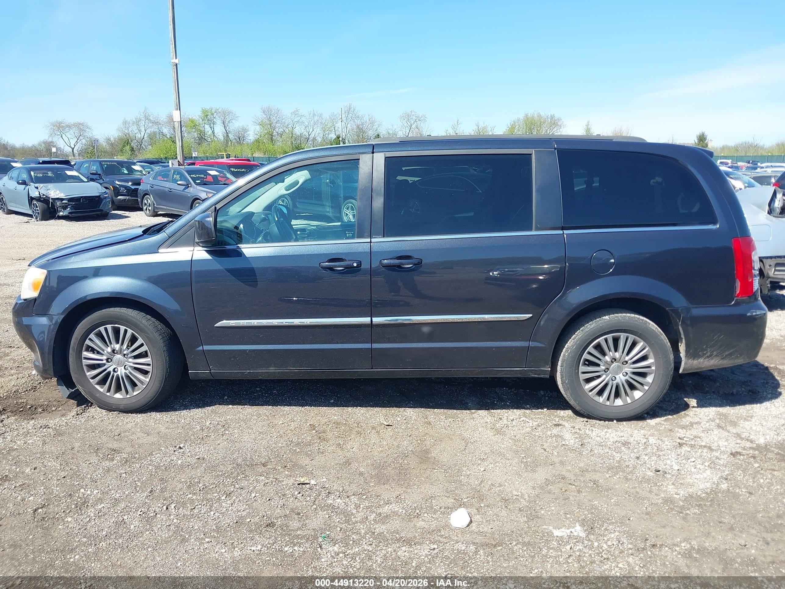 2014 Chrysler Town & Country Touring-l Black vin: 2C4RC1CG2ER188191