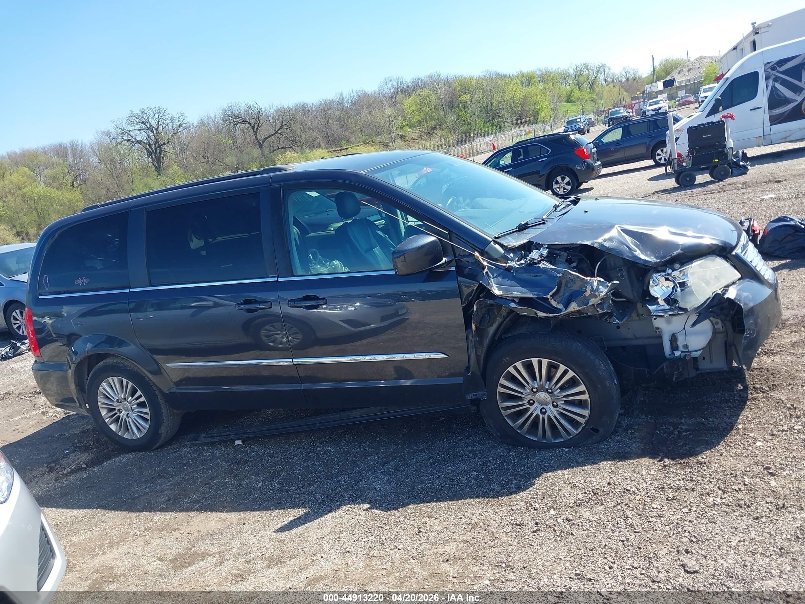 2014 Chrysler Town & Country Touring-l Black vin: 2C4RC1CG2ER188191