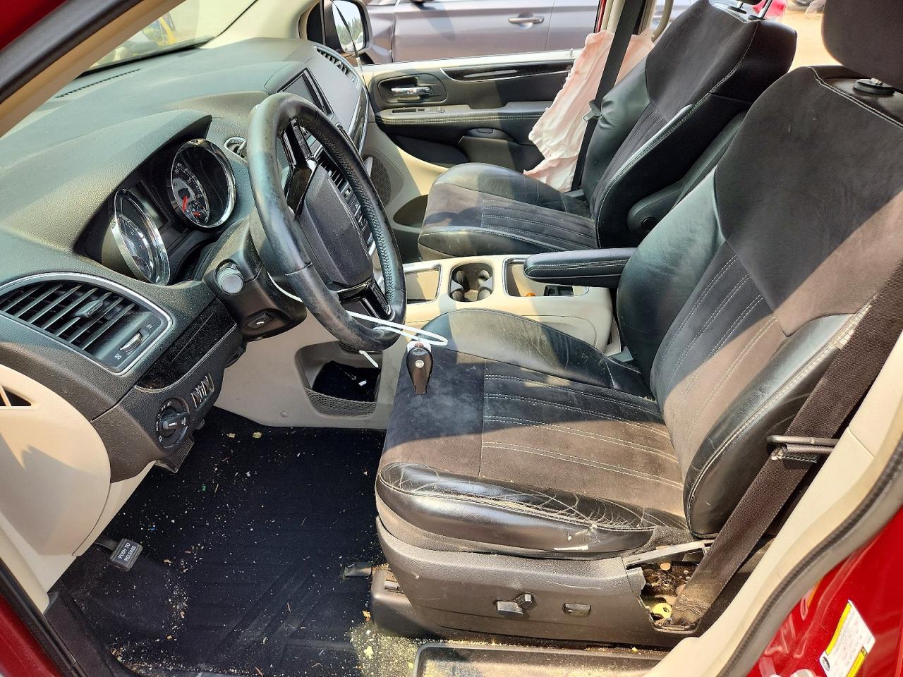 2014 Chrysler Town & Country Touring L Red vin: 2C4RC1CG2ER258725