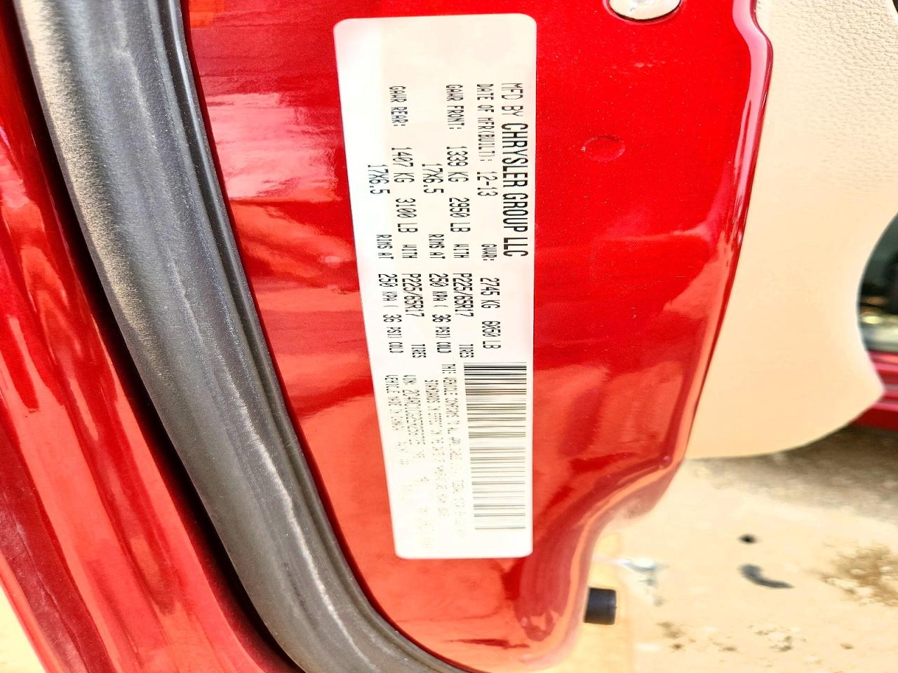 2014 Chrysler Town & Country Touring L Red vin: 2C4RC1CG2ER258725