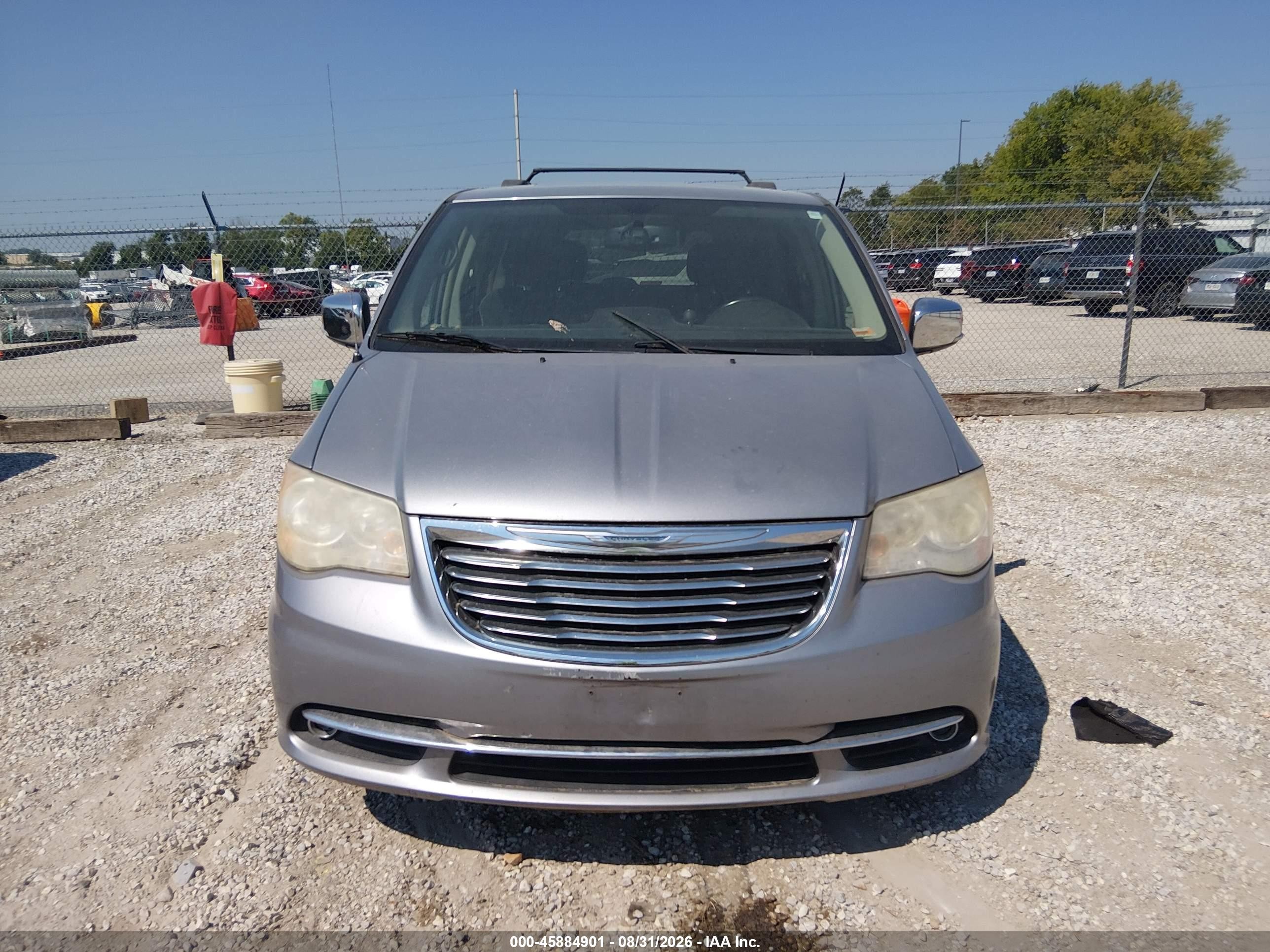 2014 Chrysler Town & Country Touring-l 30th Anniversary Серебряный vin: 2C4RC1CG2ER341250