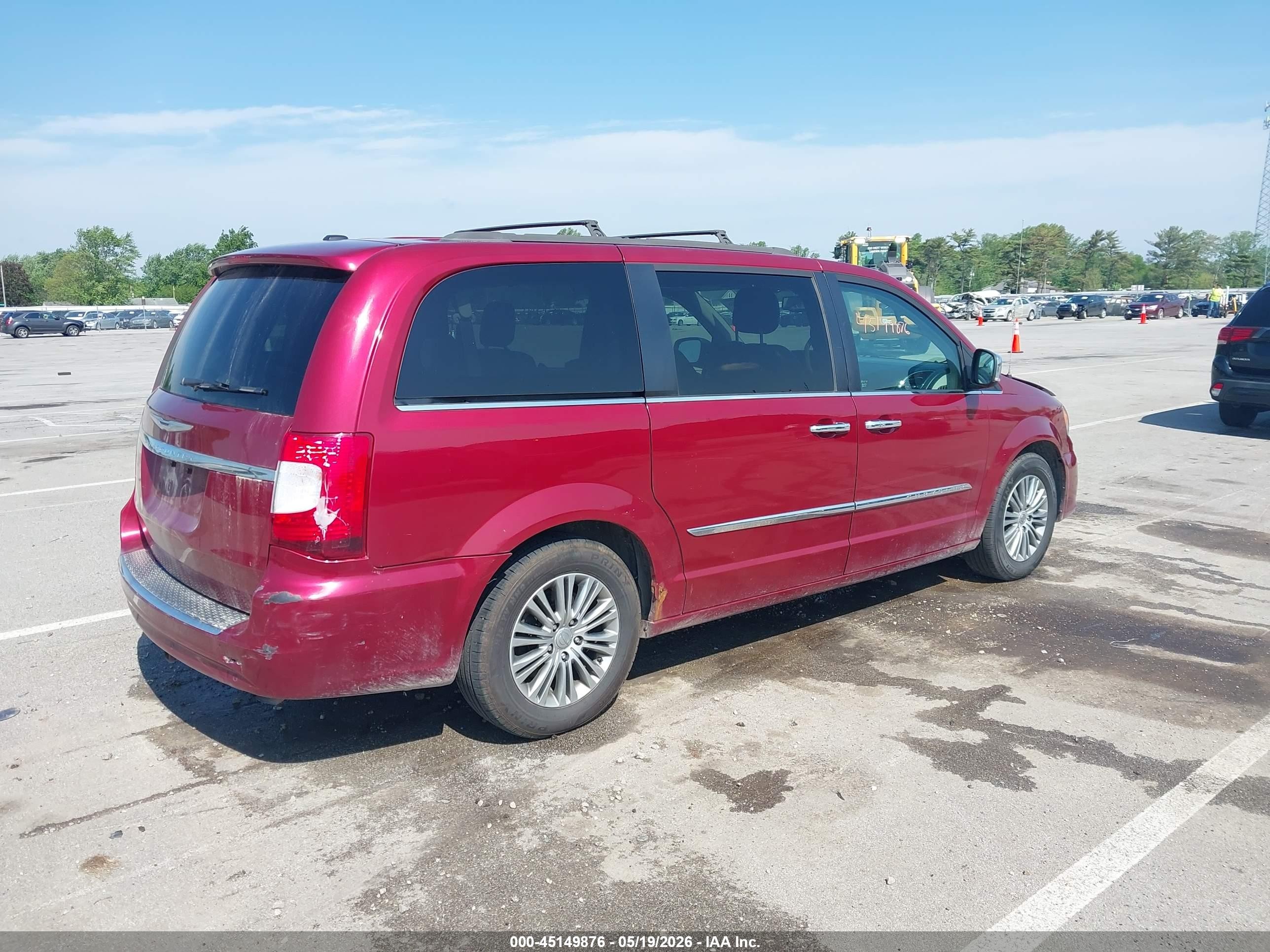 2014 Chrysler Town & Country Touring-l Red vin: 2C4RC1CG2ER367427