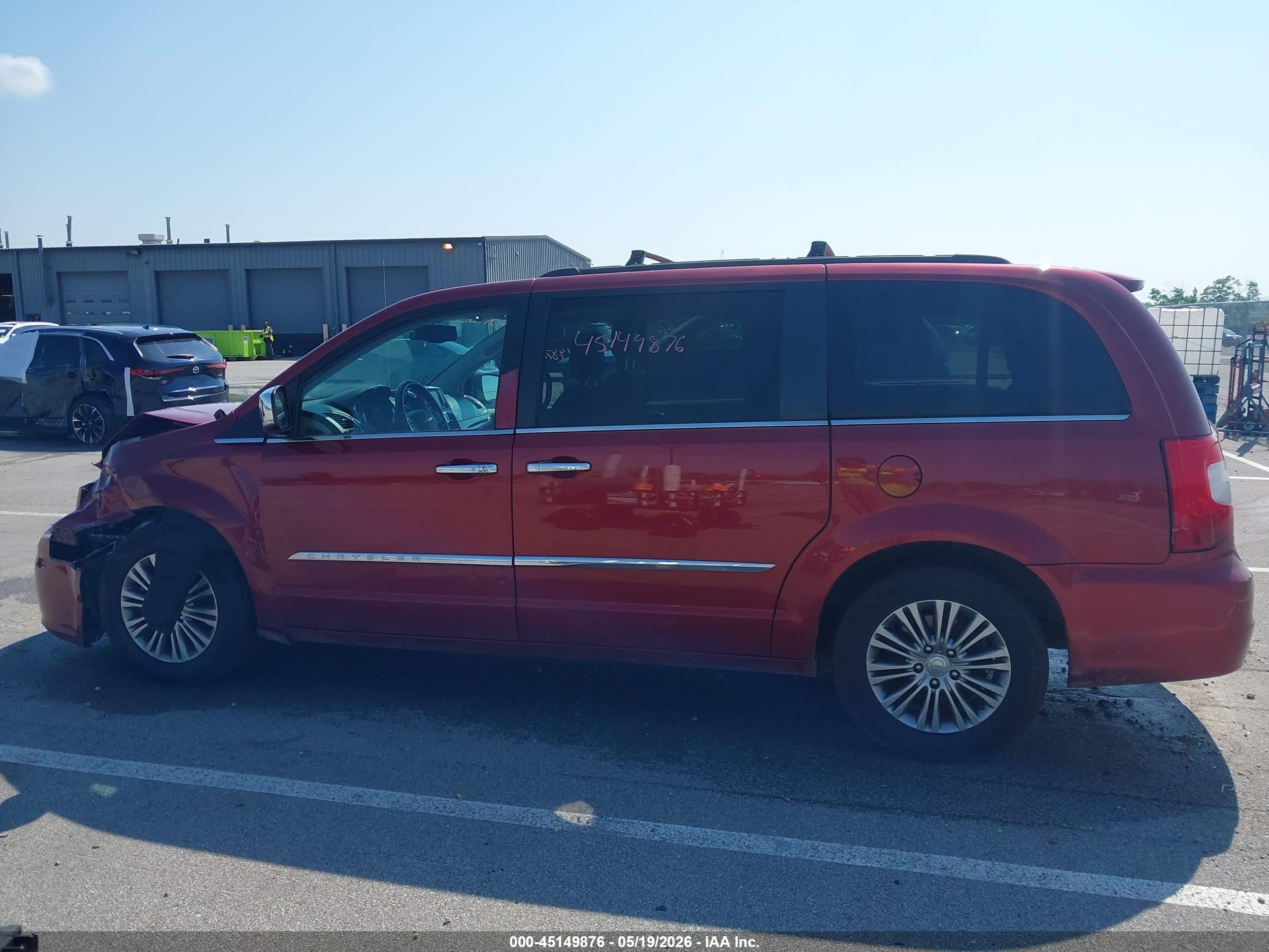 2014 Chrysler Town & Country Touring-l Red vin: 2C4RC1CG2ER367427