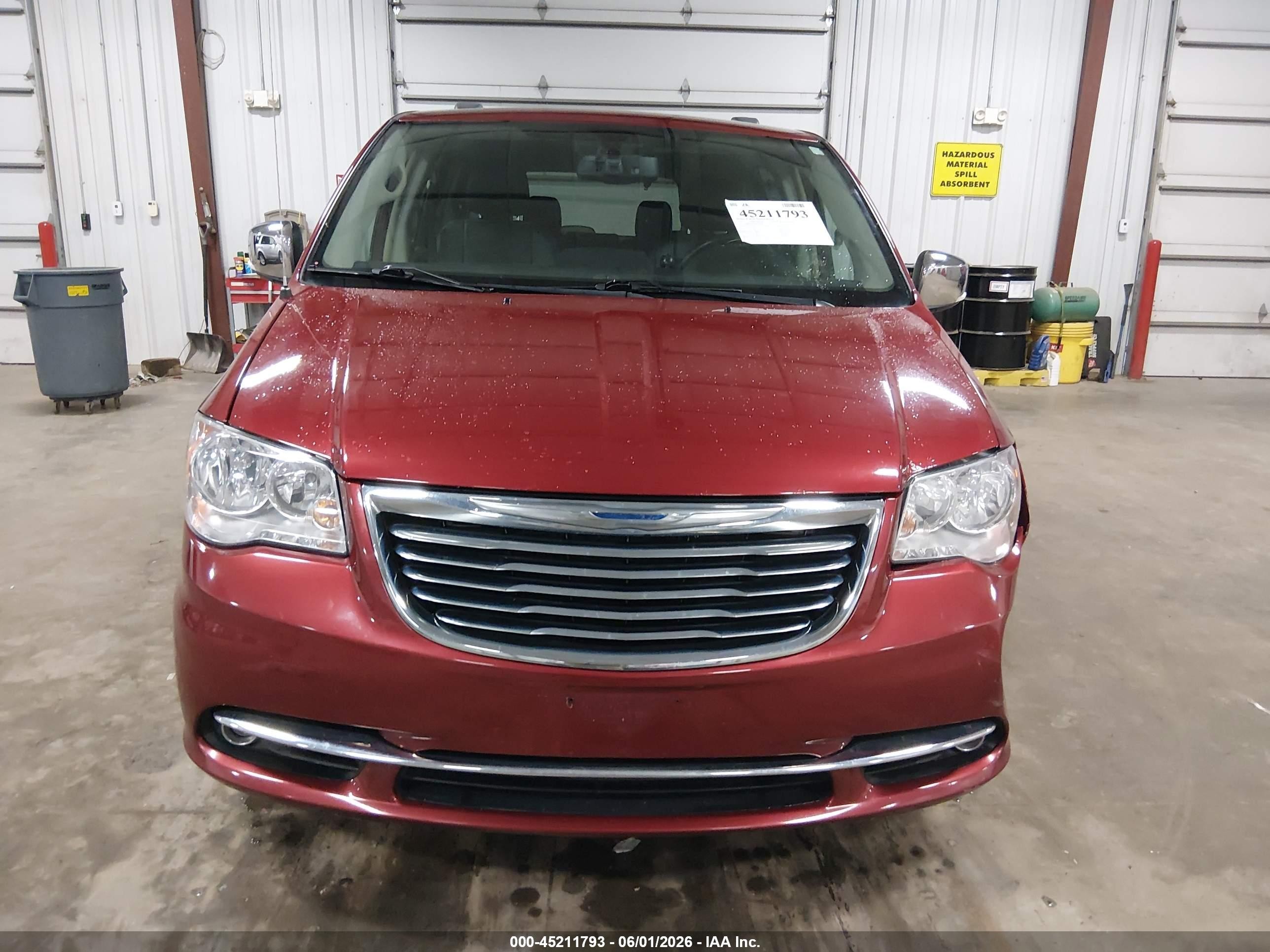 2015 Chrysler Town & Country Touring-l Темно-бордовый vin: 2C4RC1CG2FR742895
