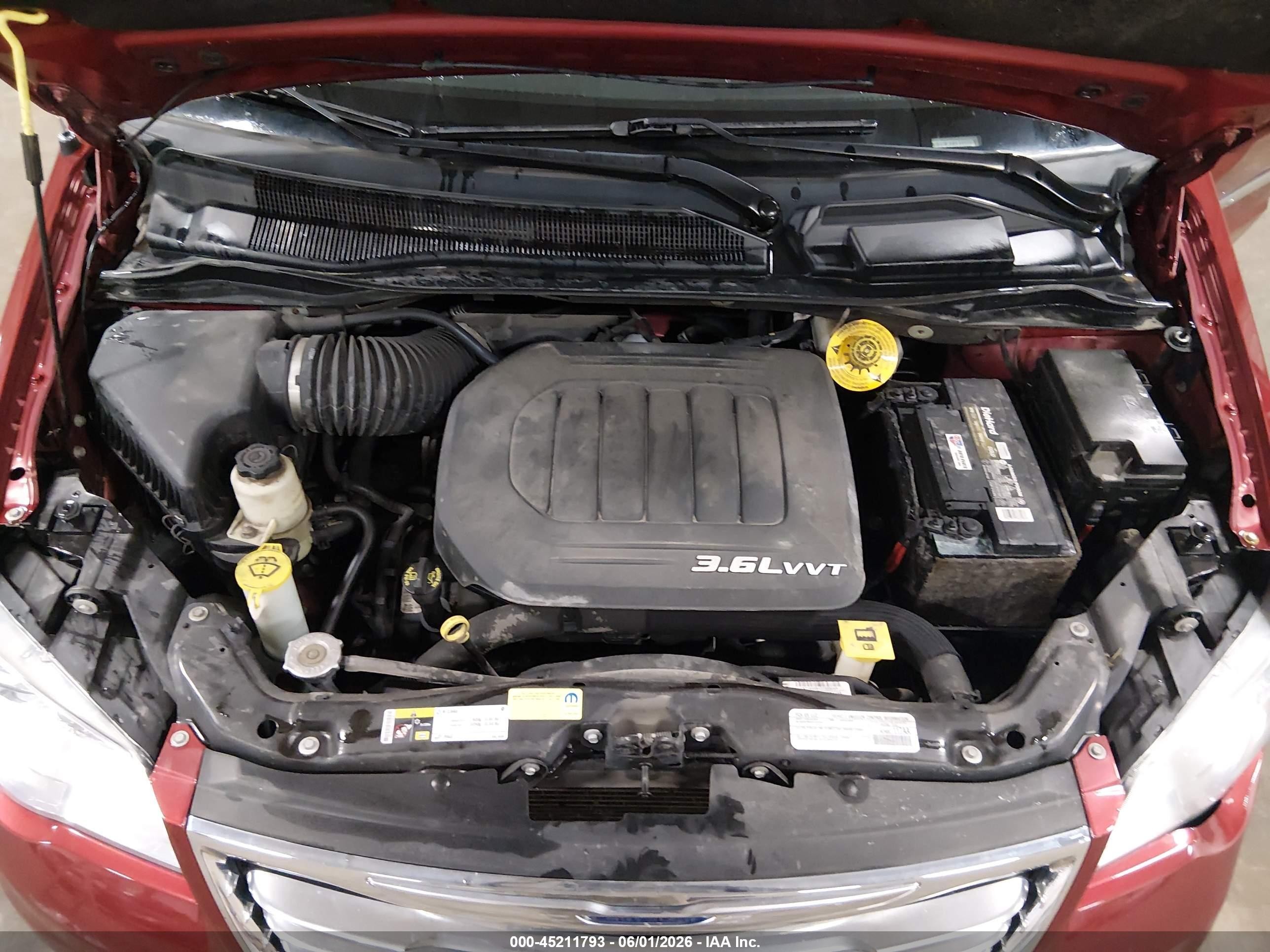 2015 Chrysler Town & Country Touring-l Темно-бордовый vin: 2C4RC1CG2FR742895
