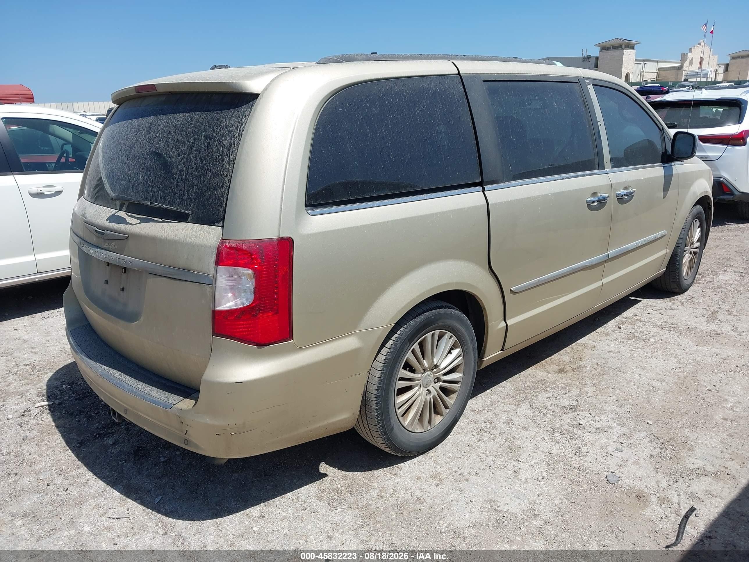 2012 Chrysler Town & Country Touring-l Gold vin: 2C4RC1CG3CR117482