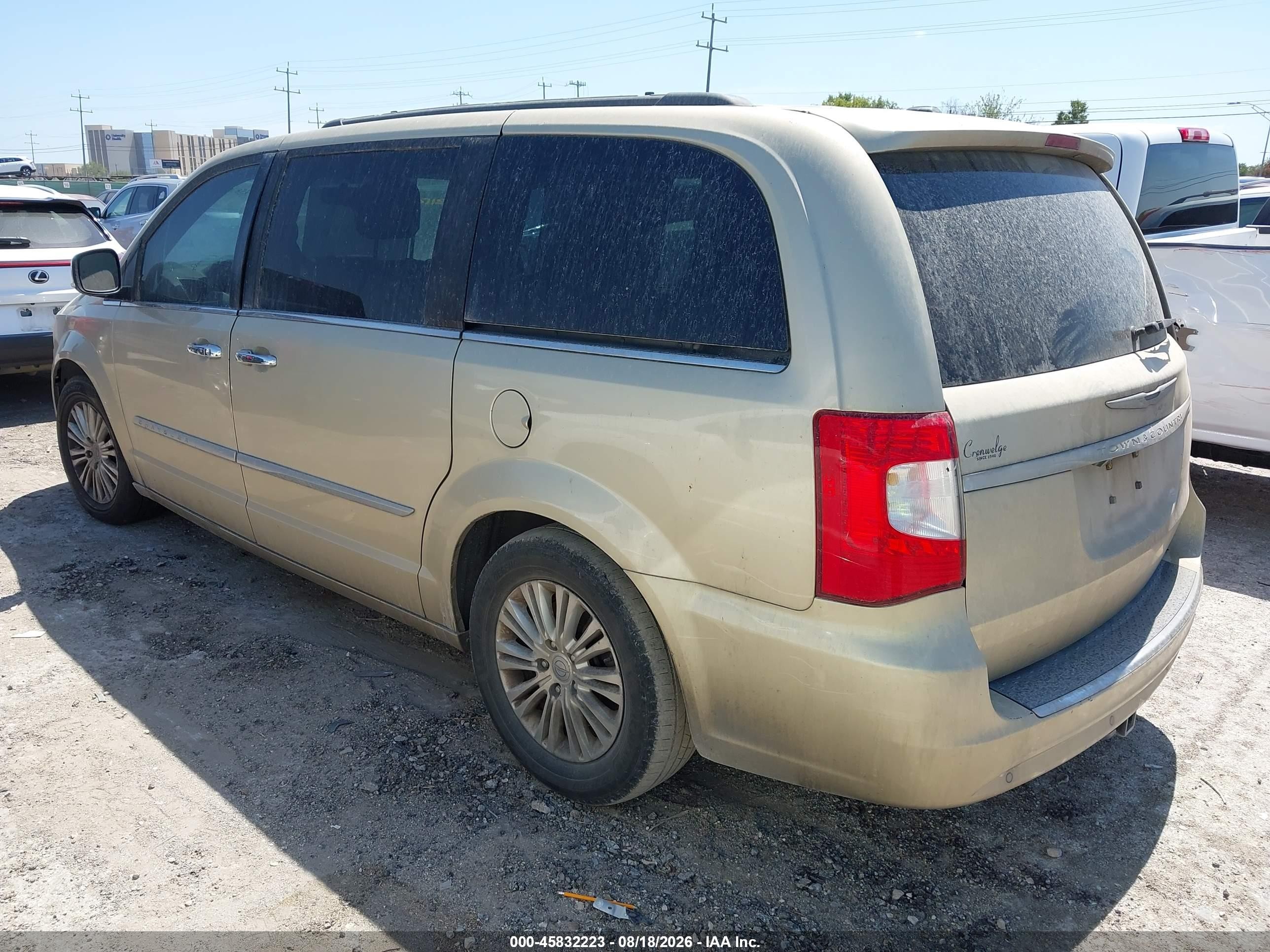 2012 Chrysler Town & Country Touring-l Gold vin: 2C4RC1CG3CR117482