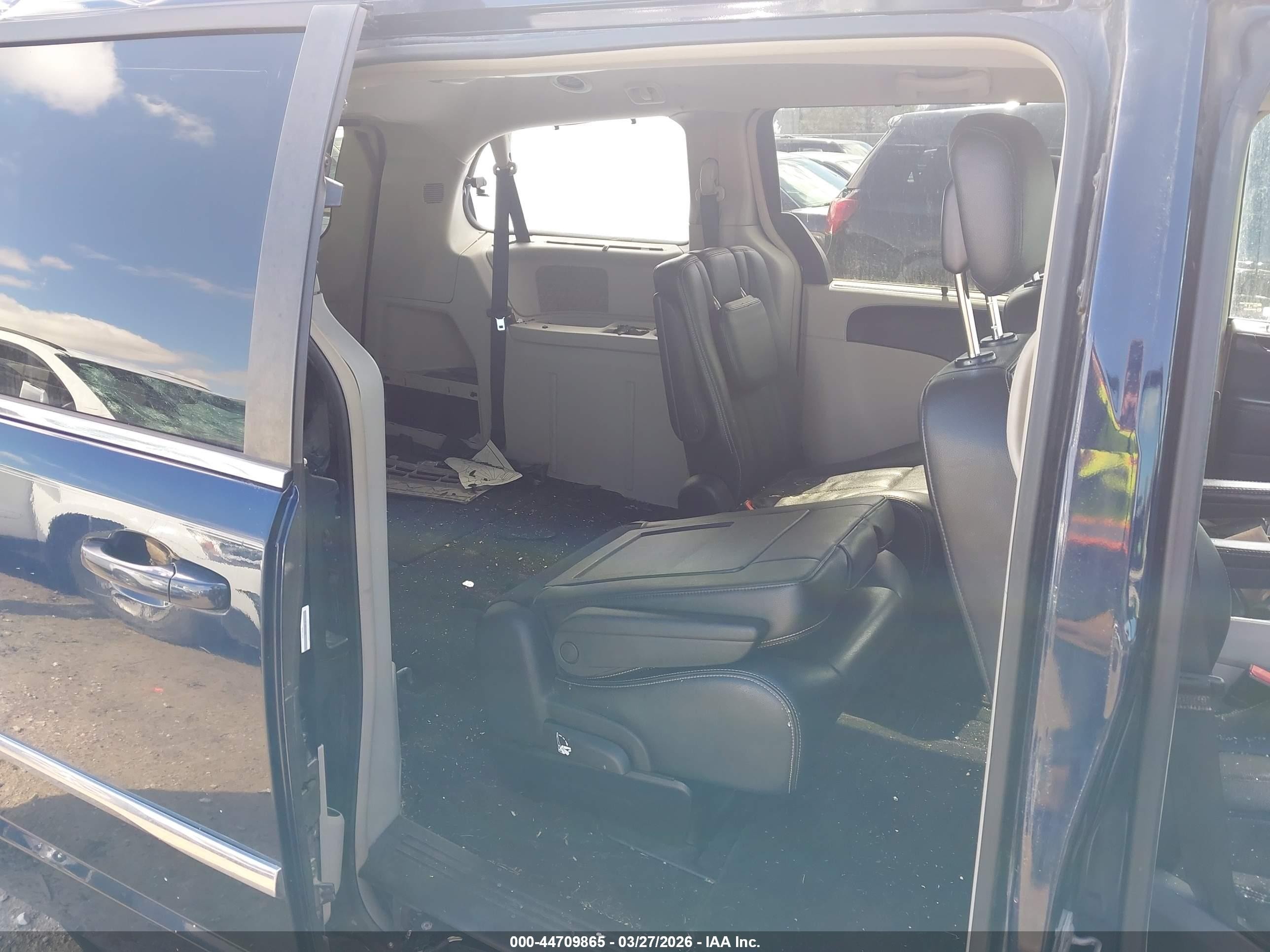 2012 Chrysler Town & Country Touring-l Blue vin: 2C4RC1CG3CR261226