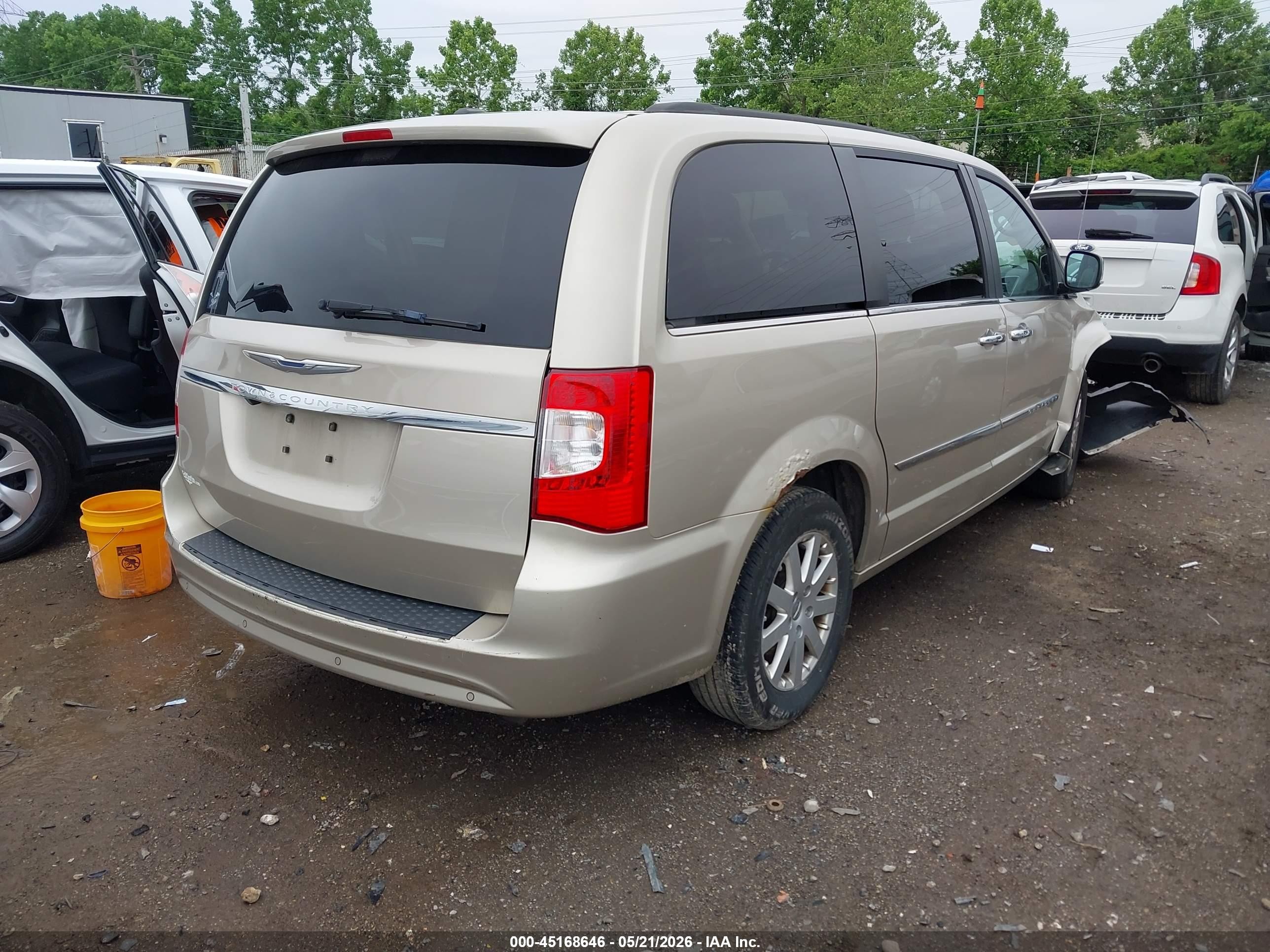 2012 Chrysler Town & Country Touring-l Gold vin: 2C4RC1CG3CR401730