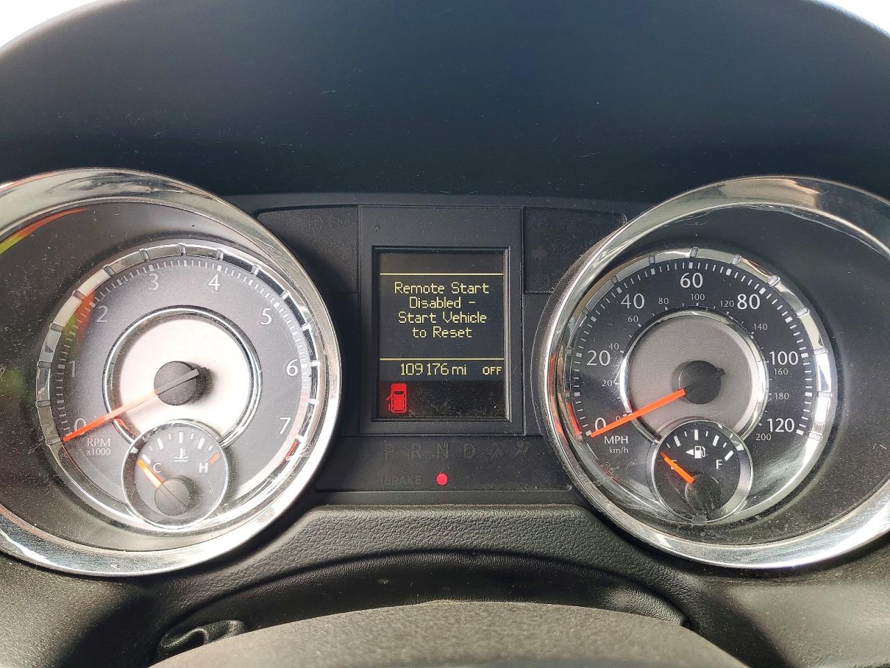 2013 Chrysler Town-country White vin: 2C4RC1CG3DR542380
