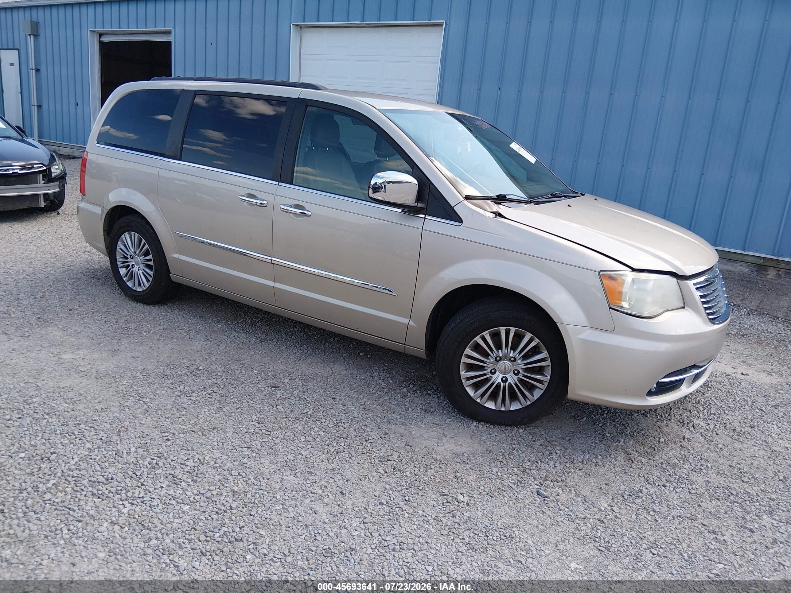 2013 Chrysler Town & Country Touring-l Gold vin: 2C4RC1CG3DR571832
