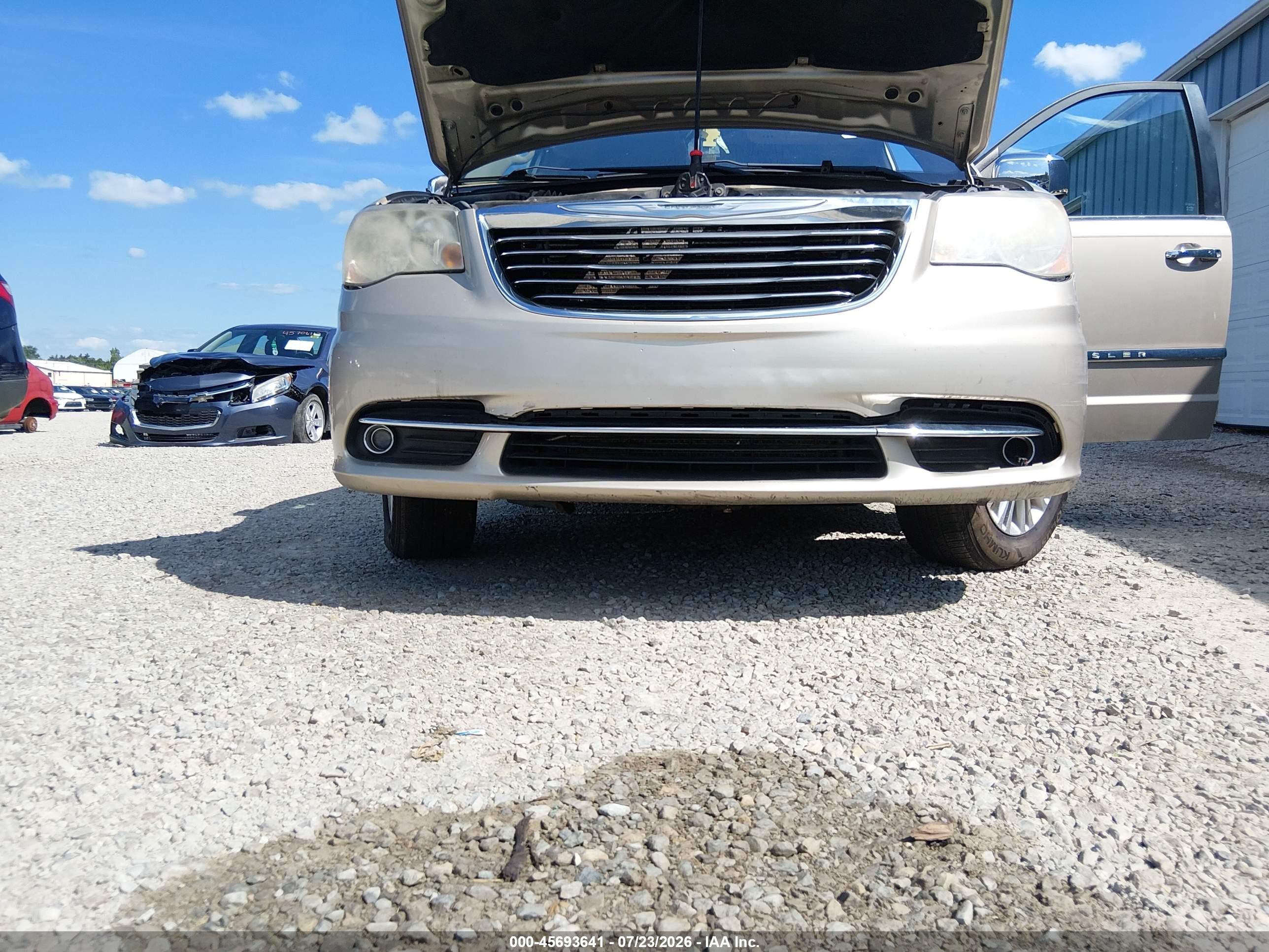 2013 Chrysler Town & Country Touring-l Золотой vin: 2C4RC1CG3DR571832