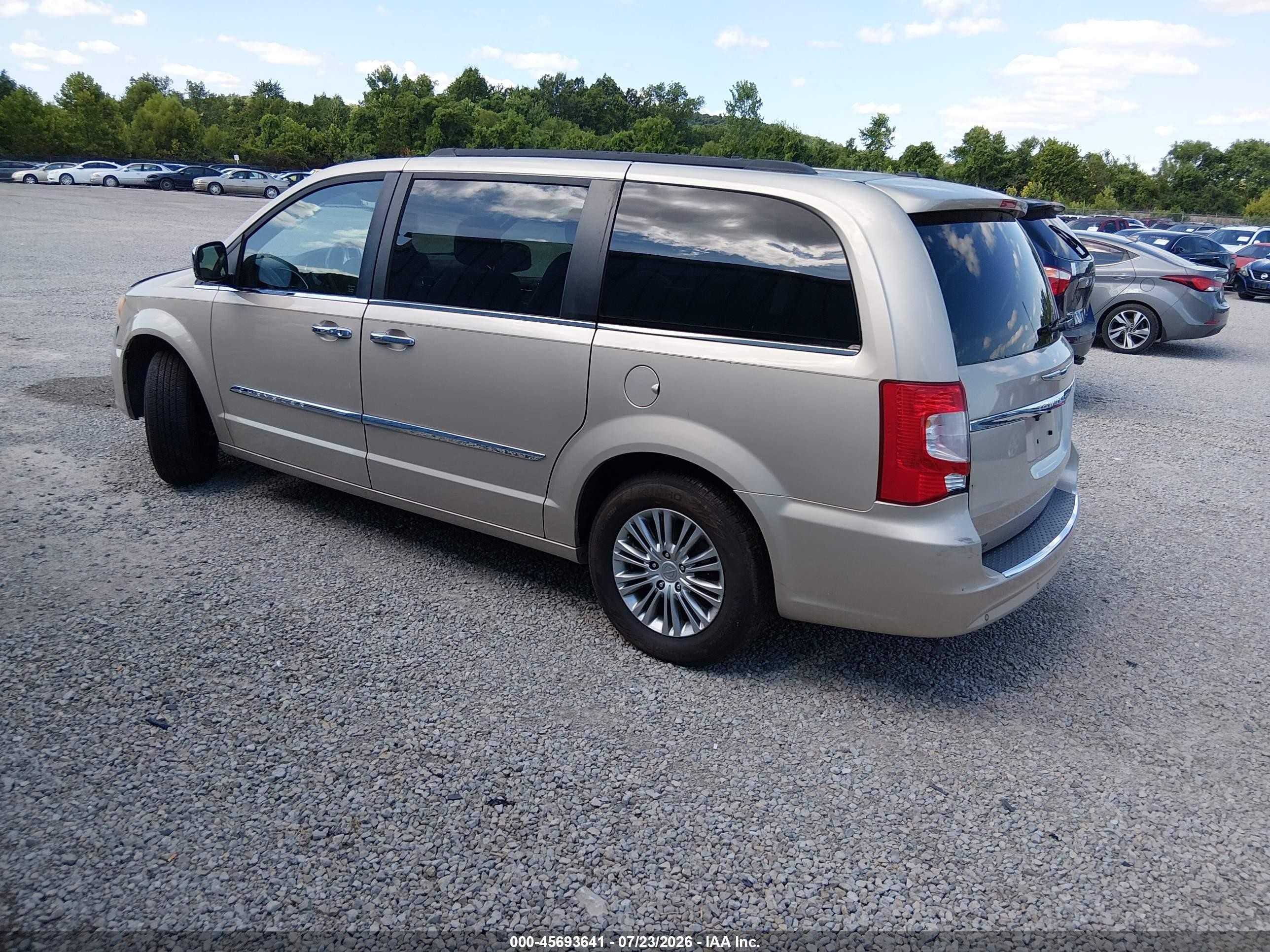 2013 Chrysler Town & Country Touring-l Золотой vin: 2C4RC1CG3DR571832