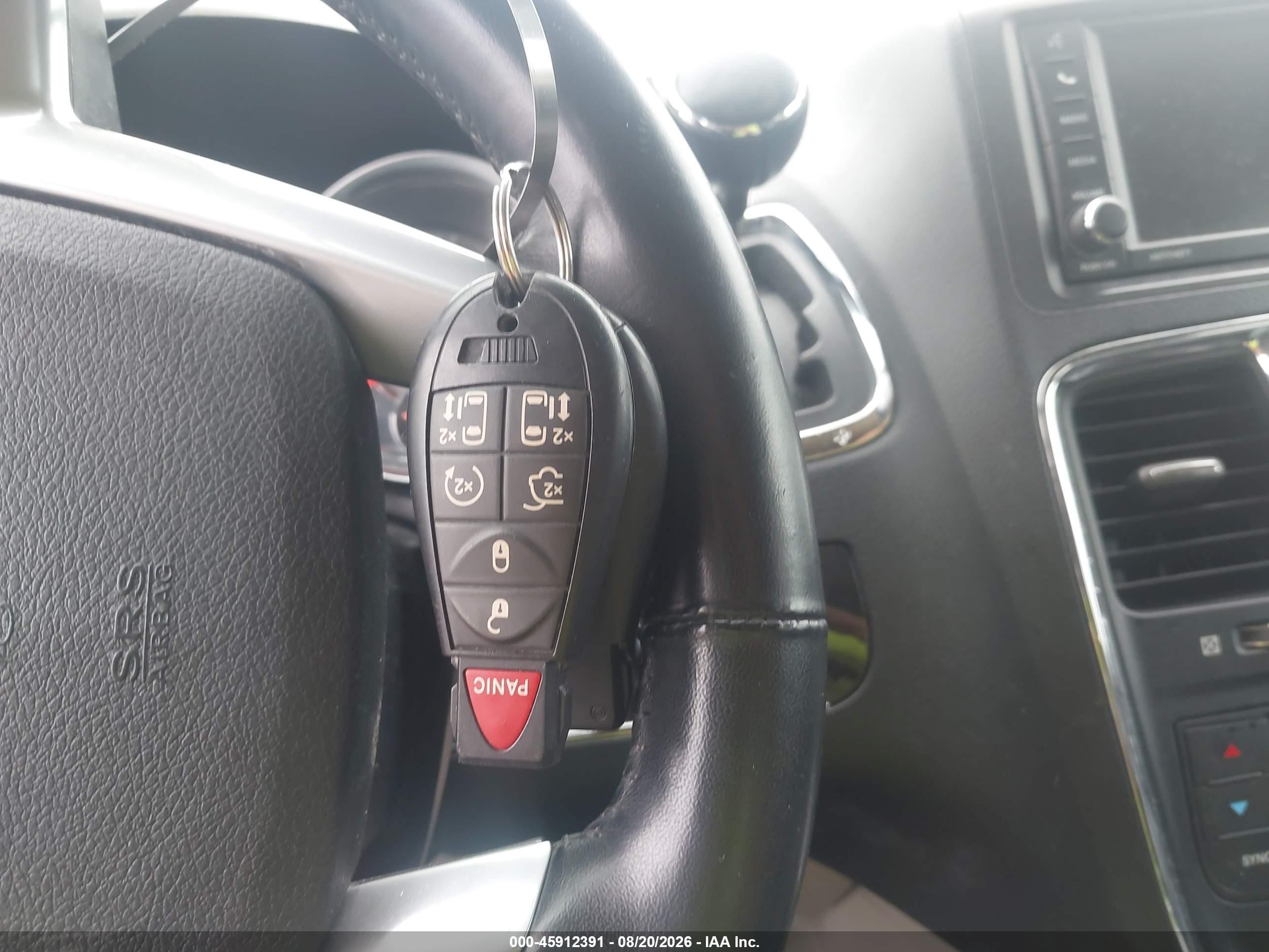 2013 Chrysler Town & Country Touring-l Silver vin: 2C4RC1CG3DR785719