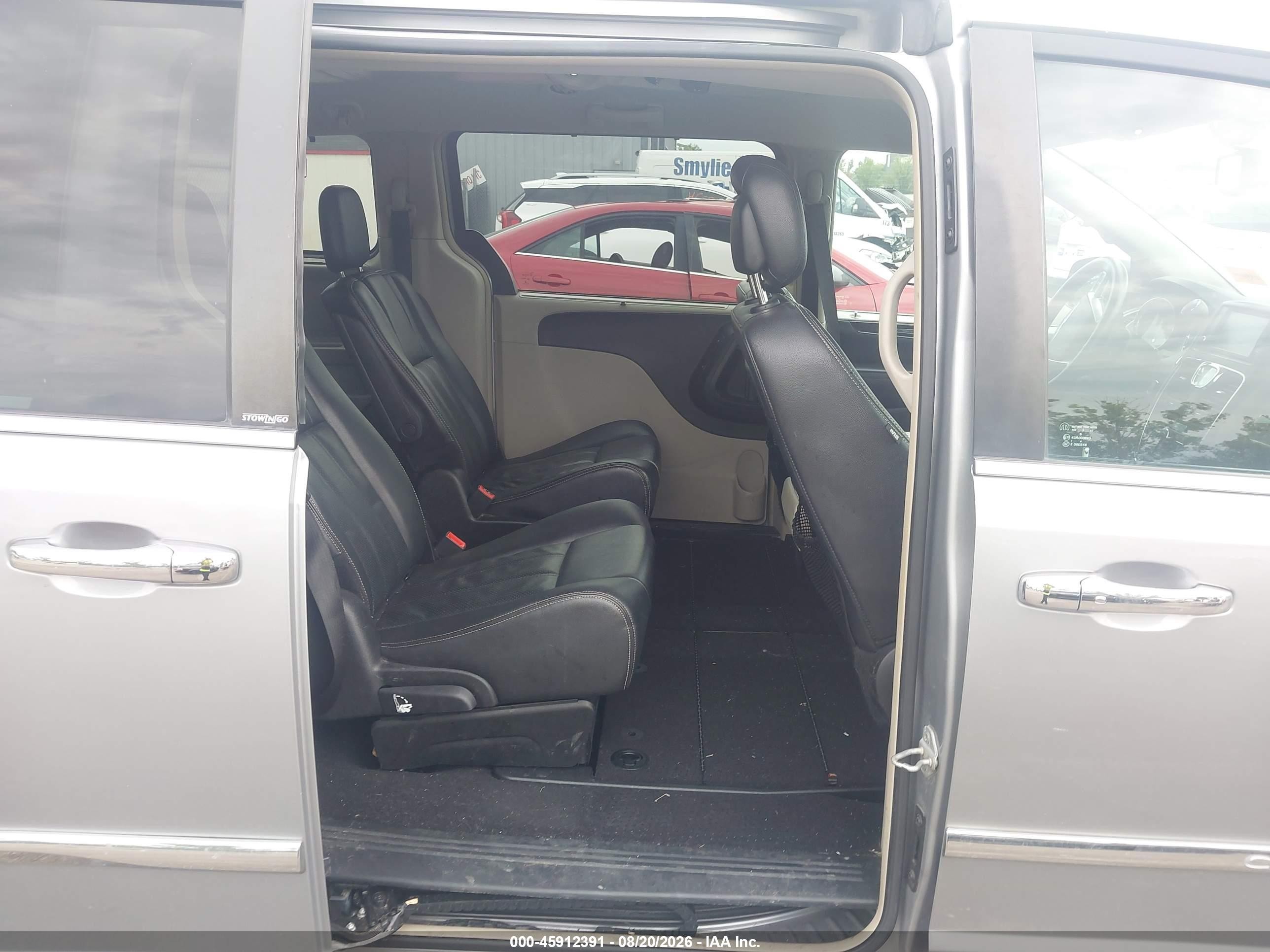 2013 Chrysler Town & Country Touring-l Silver vin: 2C4RC1CG3DR785719