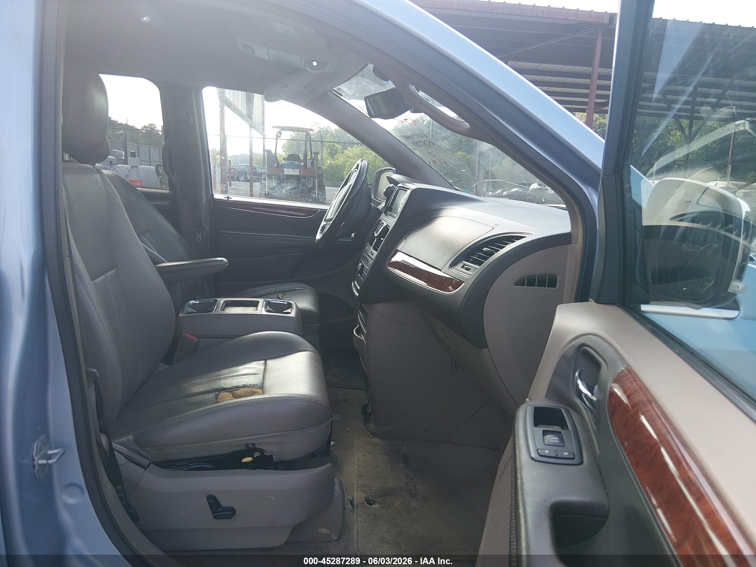 2013 Chrysler Town & Country Touring-l Blue vin: 2C4RC1CG3DR807802
