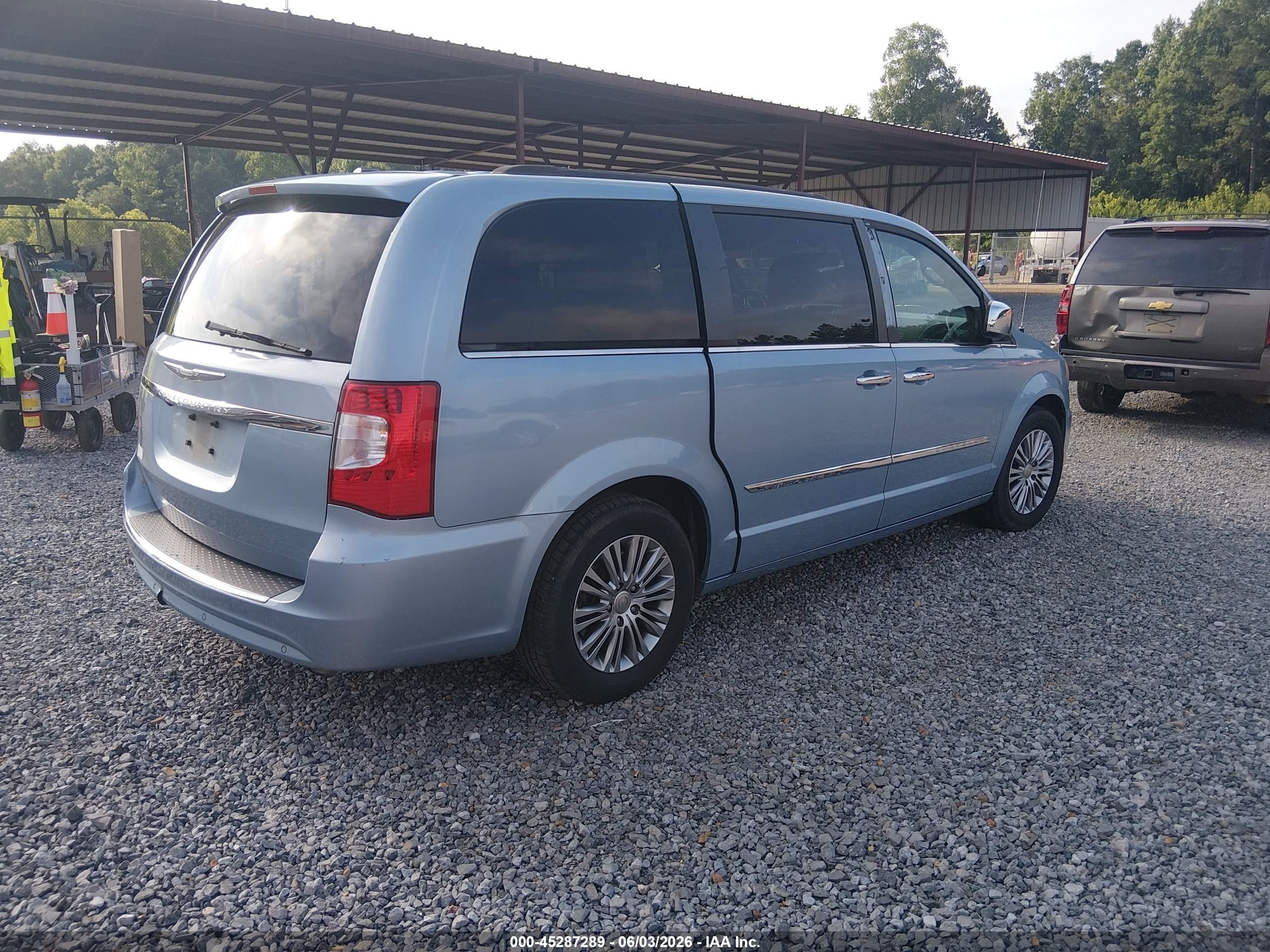 2013 Chrysler Town & Country Touring-l Blue vin: 2C4RC1CG3DR807802