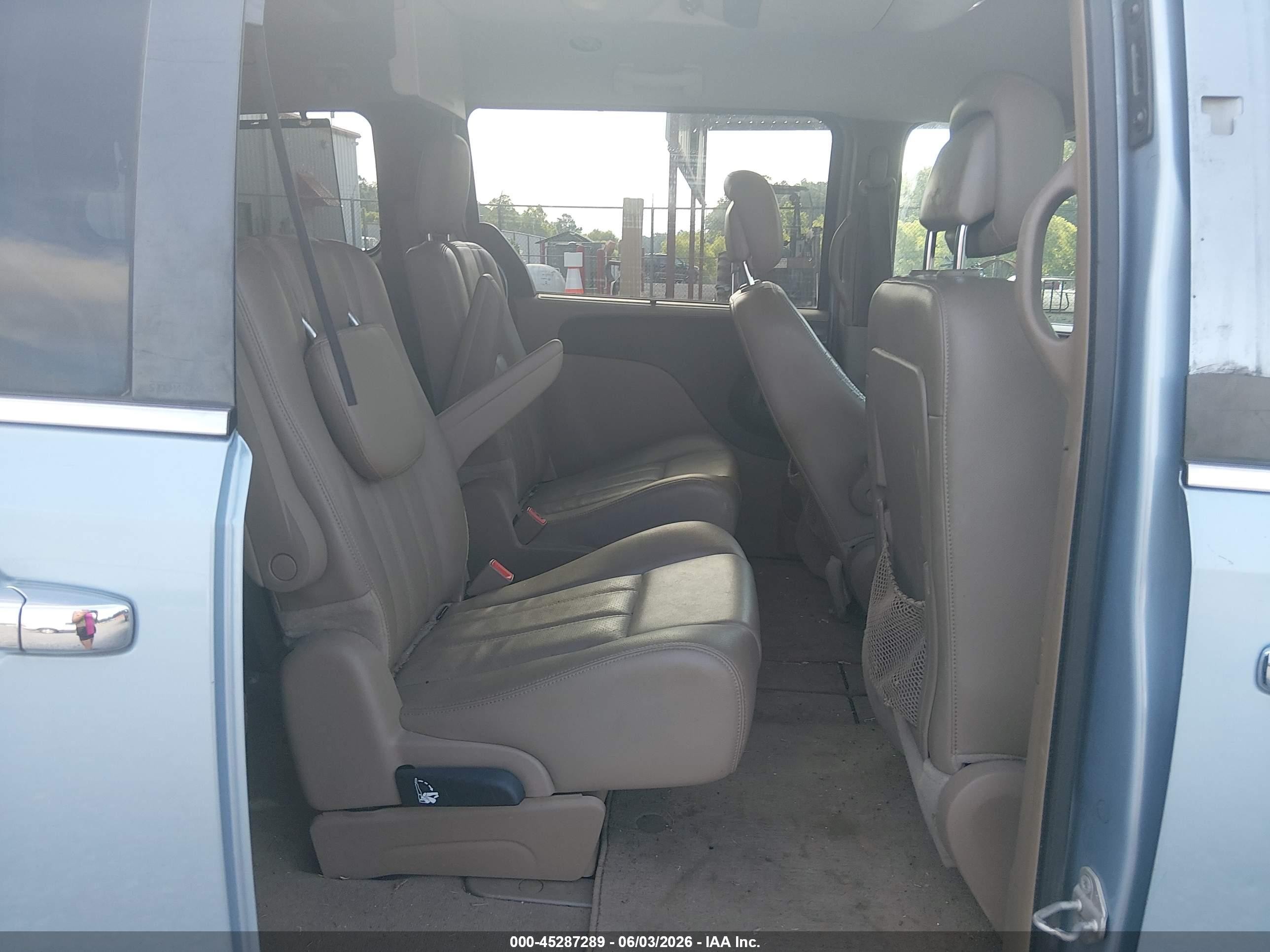 2013 Chrysler Town & Country Touring-l Blue vin: 2C4RC1CG3DR807802