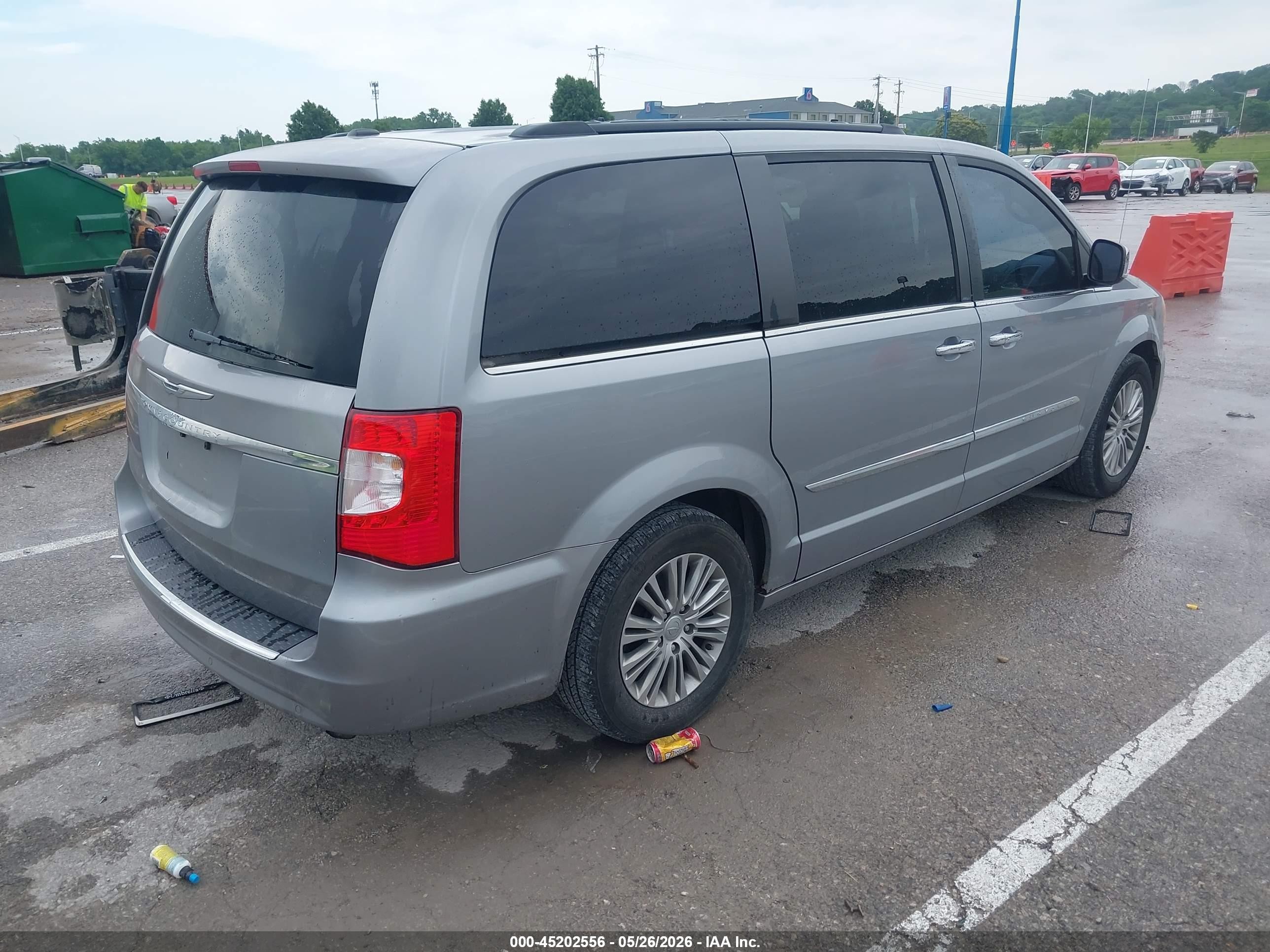 2013 Chrysler Town & Country Touring-l Silver vin: 2C4RC1CG3DR810313