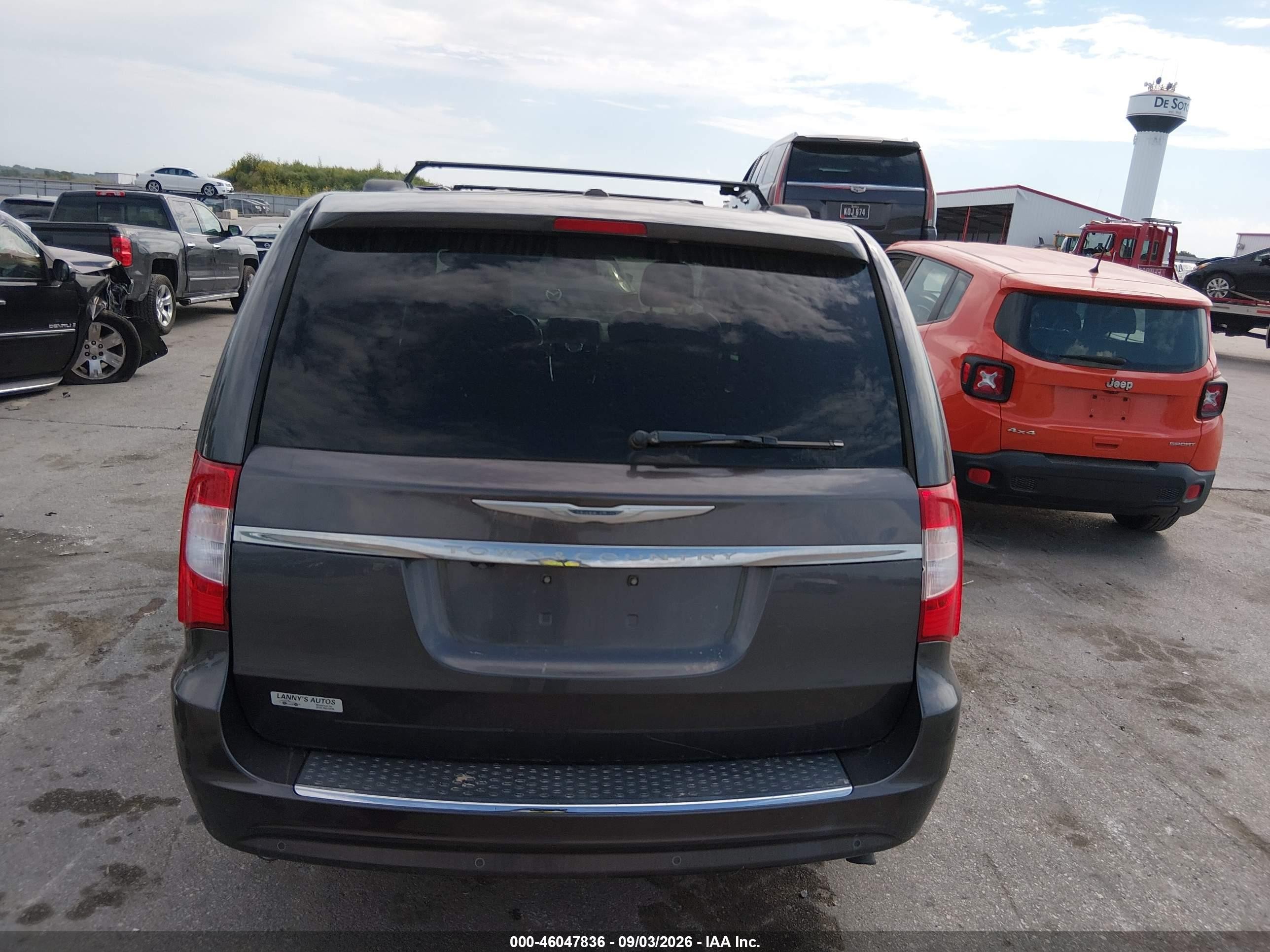 2014 Chrysler Town & Country Touring-l 30th Anniversary Beige vin: 2C4RC1CG3ER224695