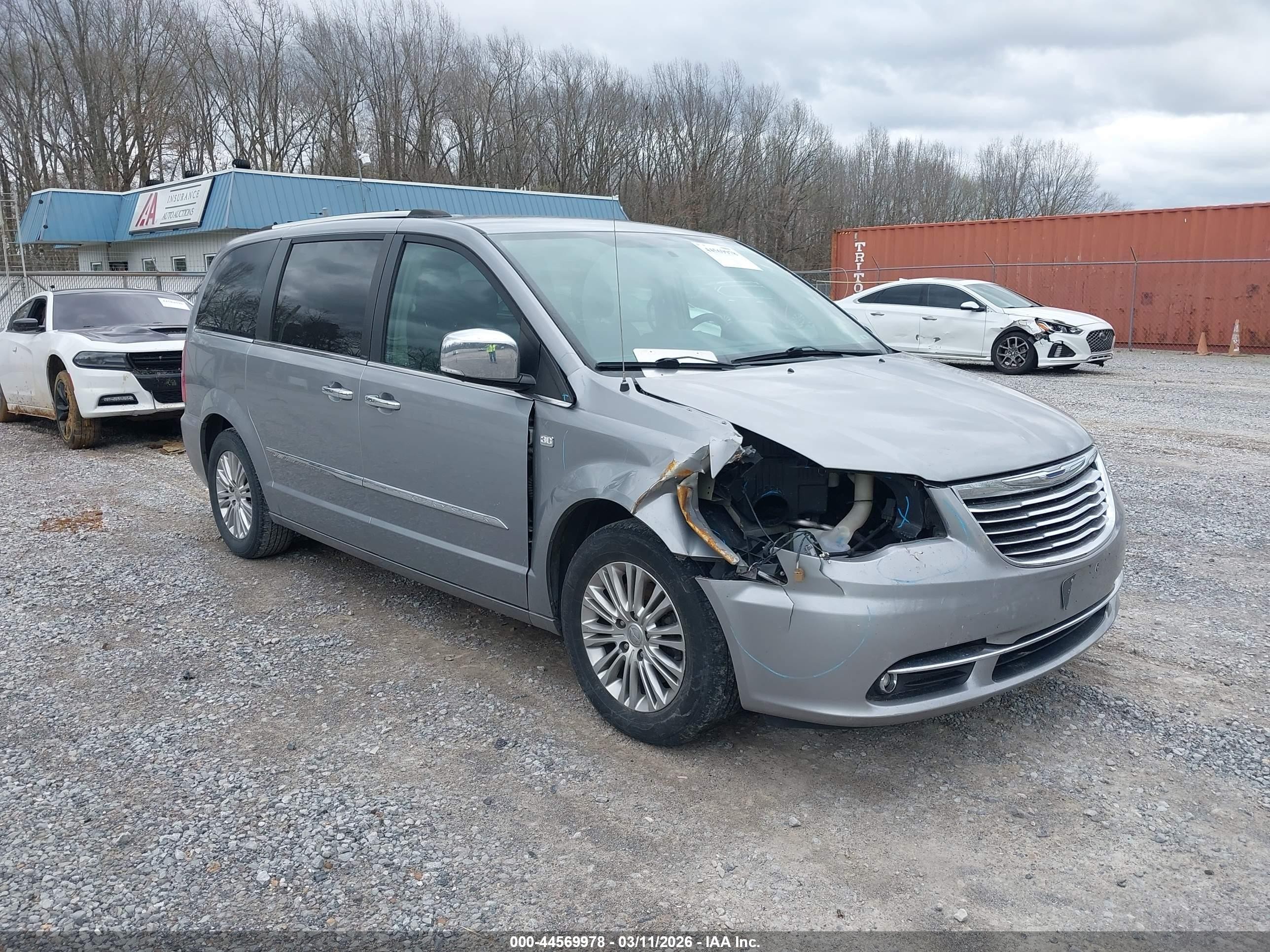 2014 Chrysler Town & Country Touring-l 30th Anniversary Silver vin: 2C4RC1CG3ER258782
