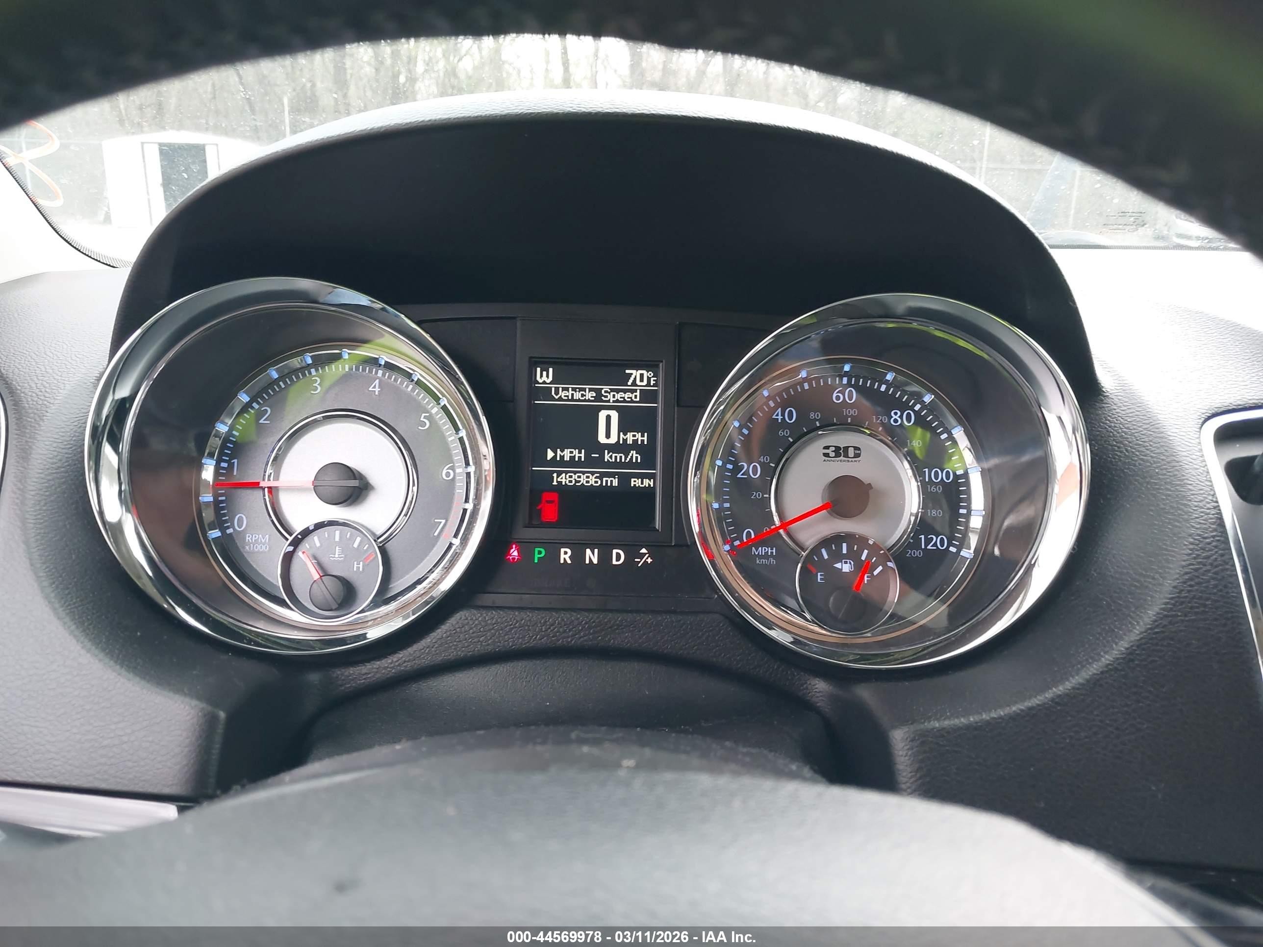 2014 Chrysler Town & Country Touring-l 30th Anniversary Silver vin: 2C4RC1CG3ER258782