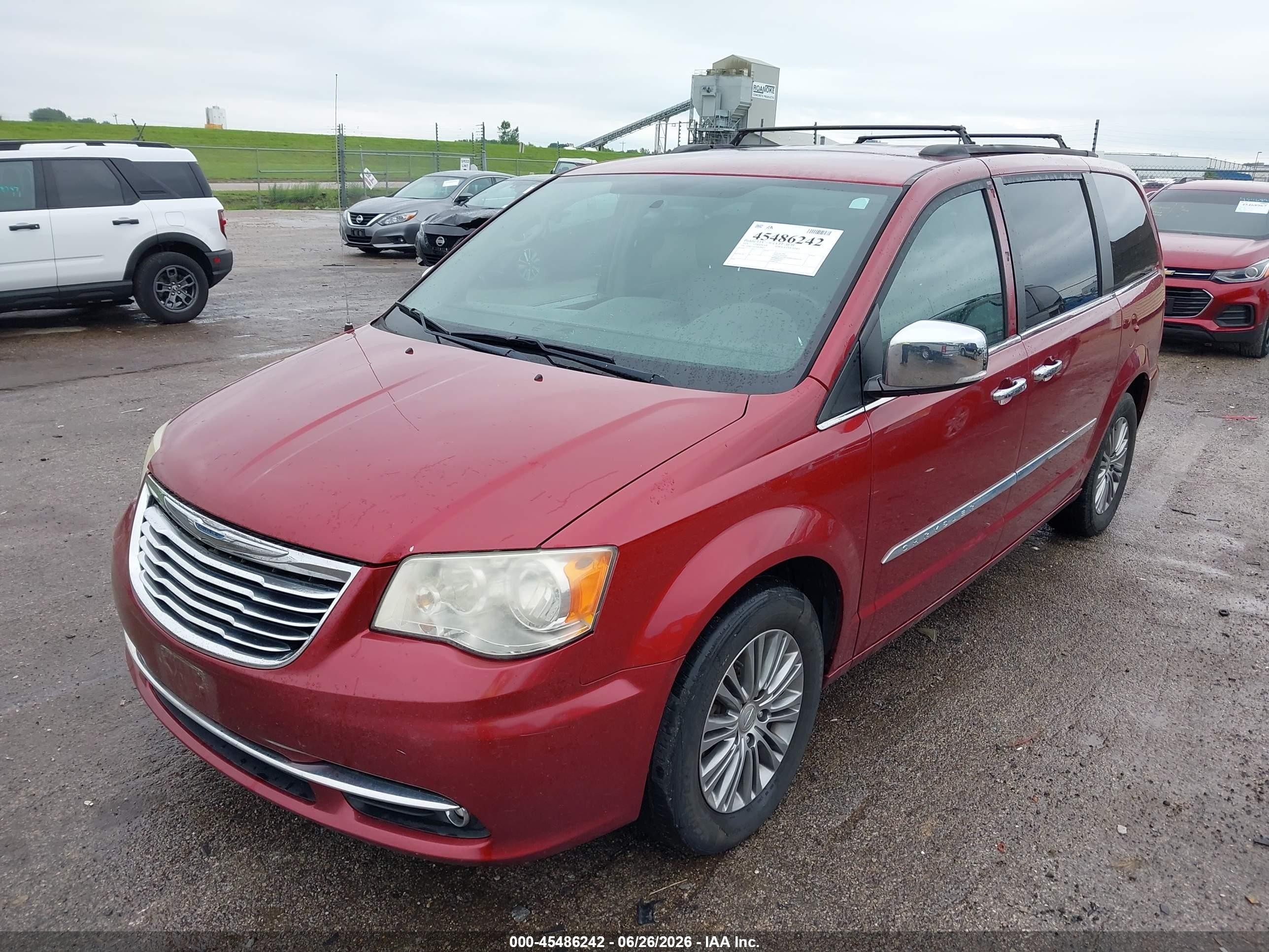2014 Chrysler Town & Country Touring-l Burgundy vin: 2C4RC1CG3ER284833
