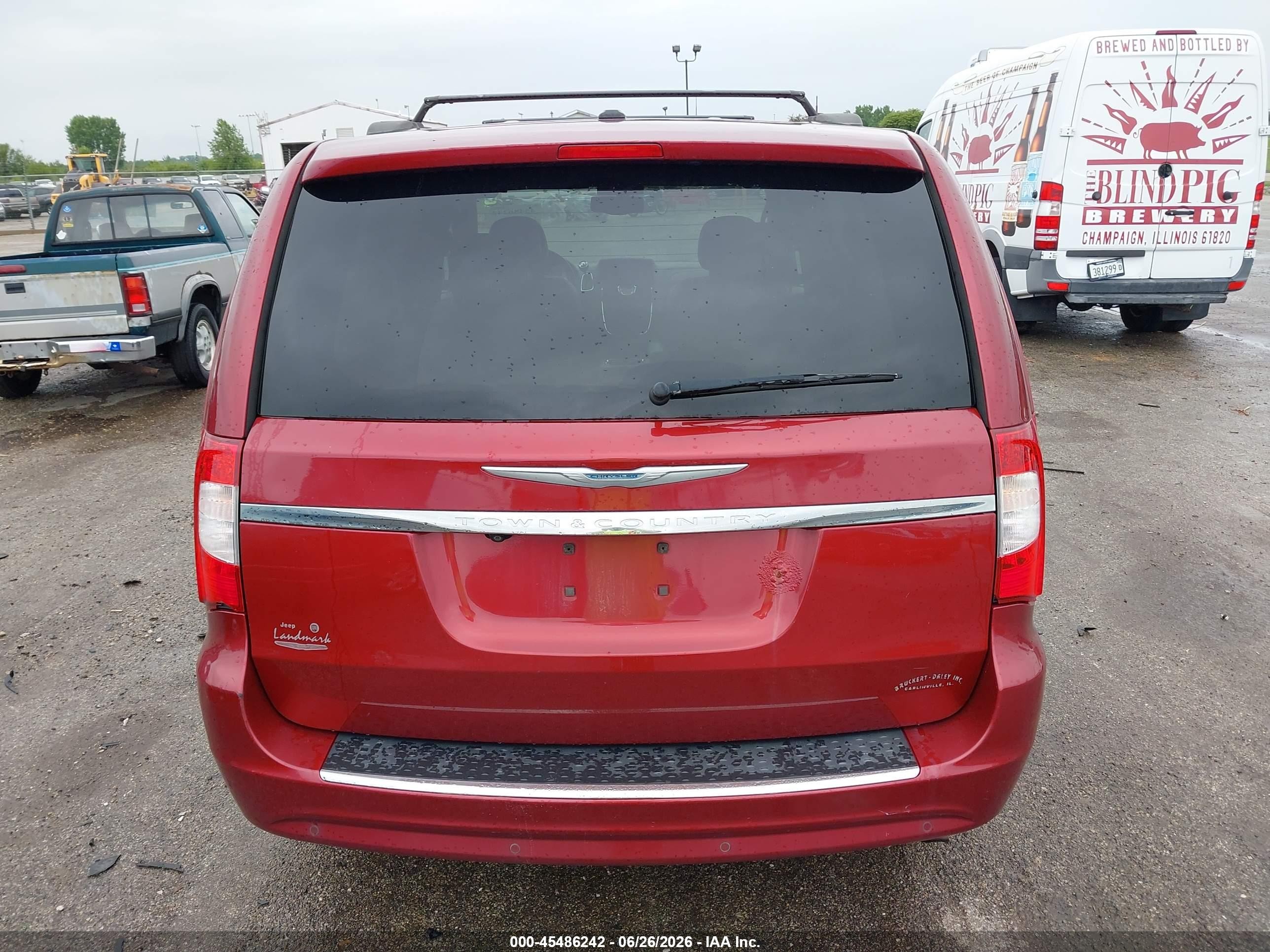 2014 Chrysler Town & Country Touring-l Burgundy vin: 2C4RC1CG3ER284833