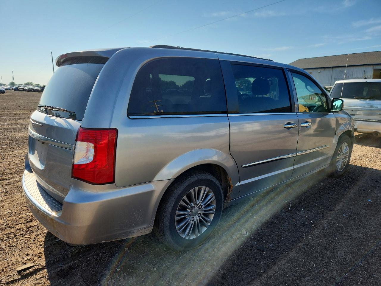 2015 Chrysler Town & Country Touring L Silver vin: 2C4RC1CG3FR522309