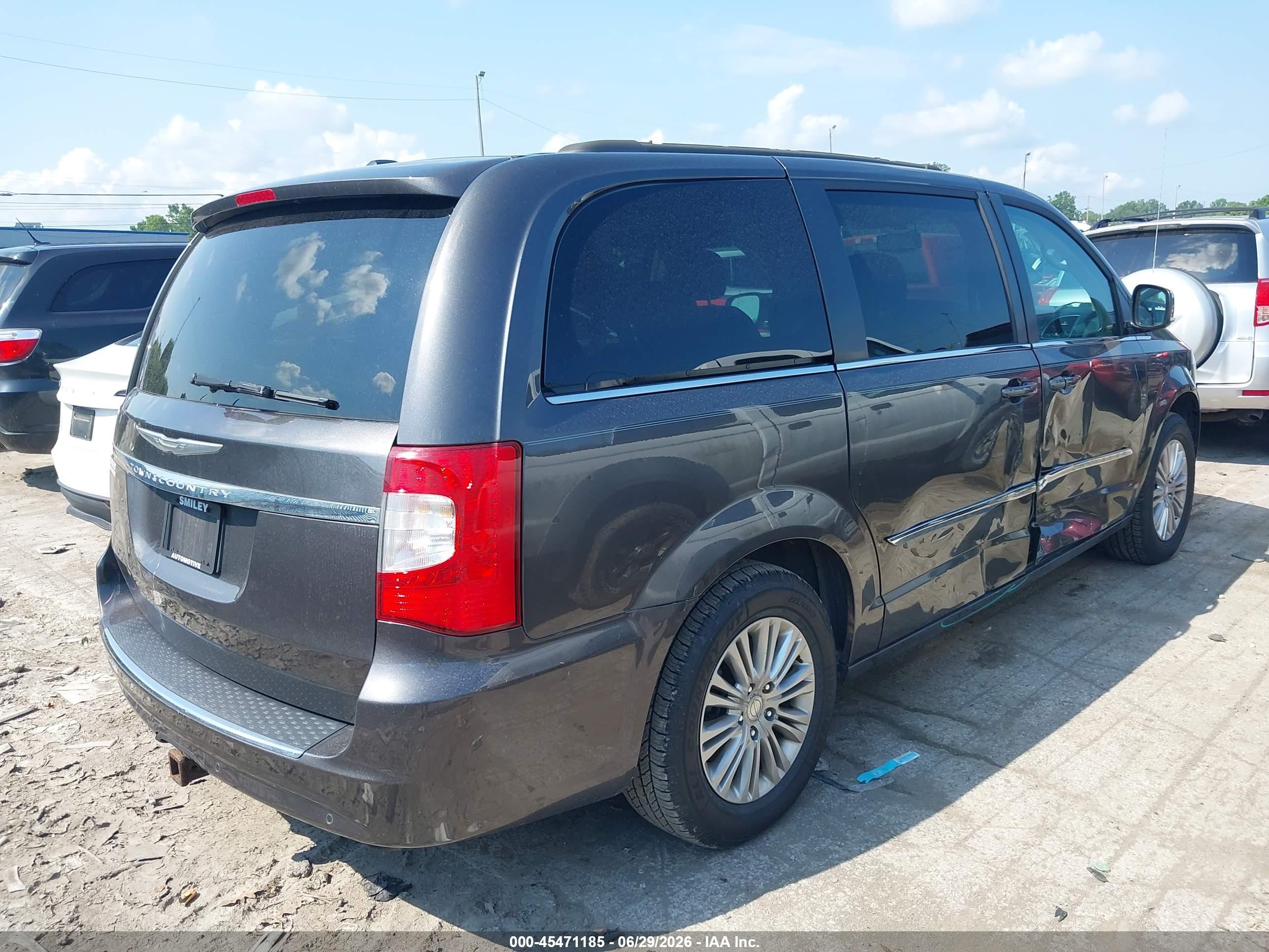 2015 Chrysler Town & Country Touring-l Gray vin: 2C4RC1CG3FR589833