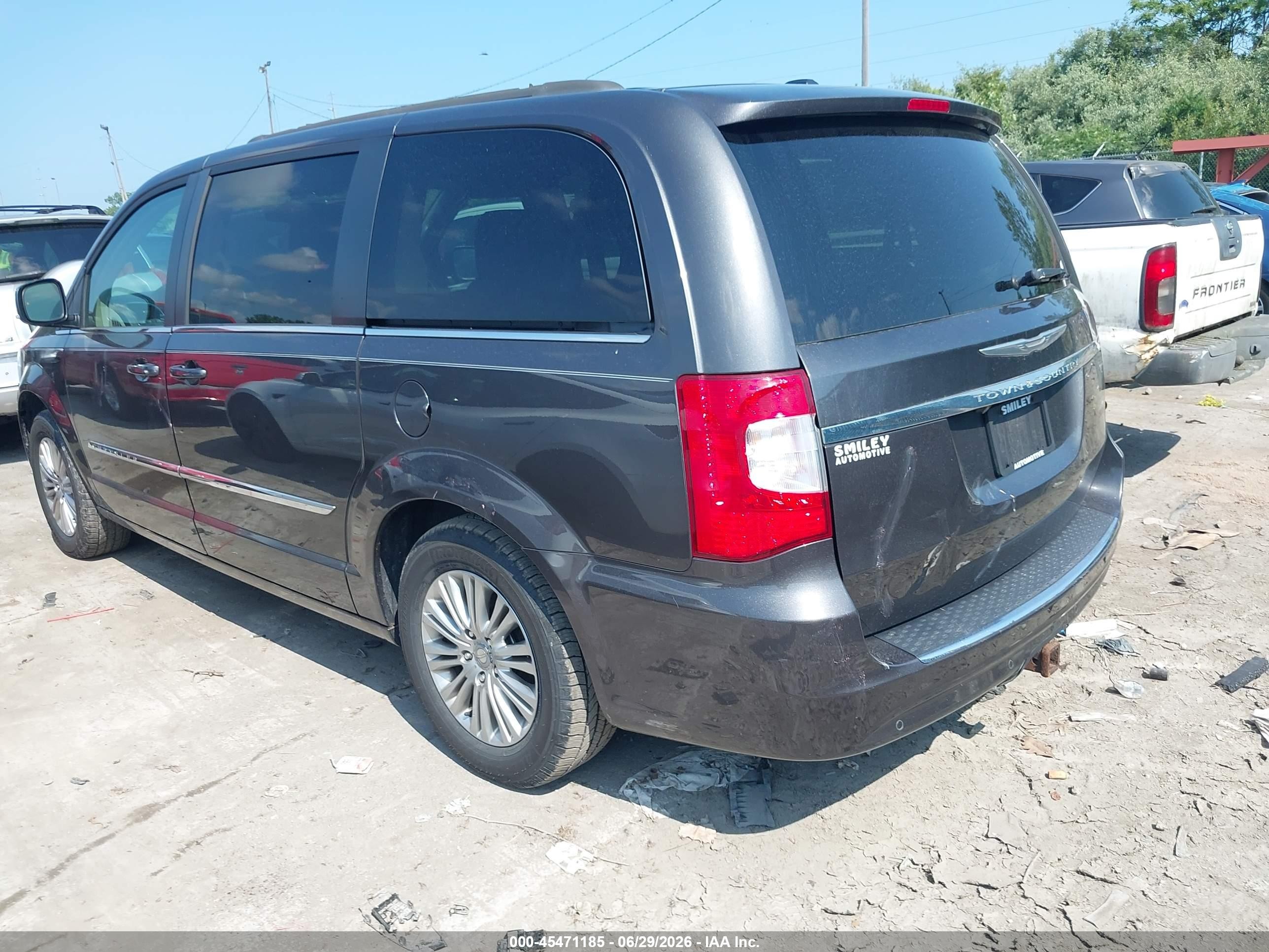 2015 Chrysler Town & Country Touring-l Gray vin: 2C4RC1CG3FR589833