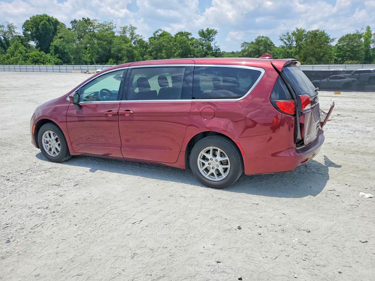 2017 Chrysler Pacifica Lx Burgundy vin: 2C4RC1CG3HR723162