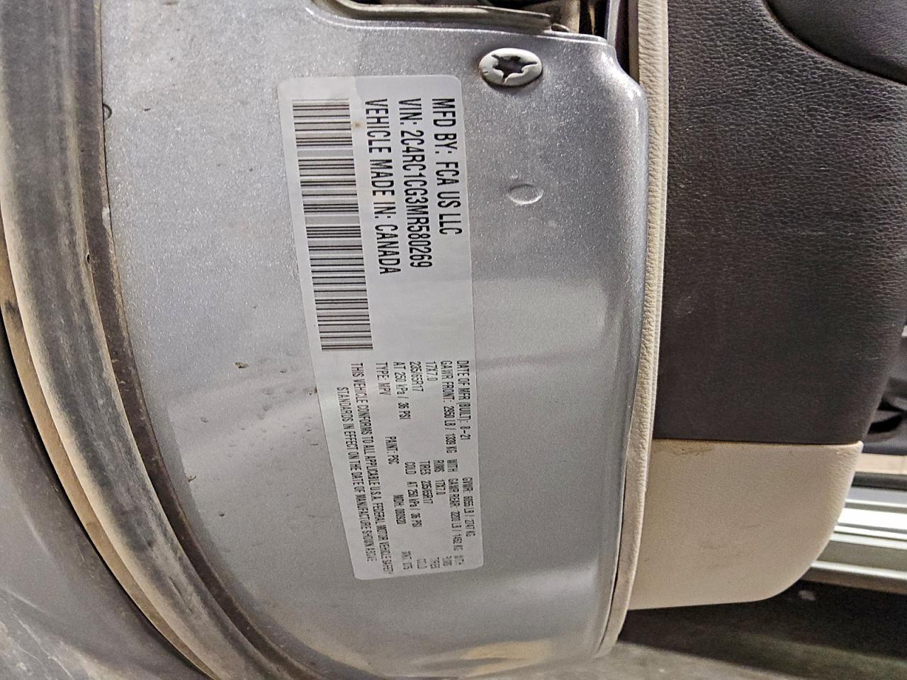 2021 Chrysler Voyager Lx Silver vin: 2C4RC1CG3MR580269