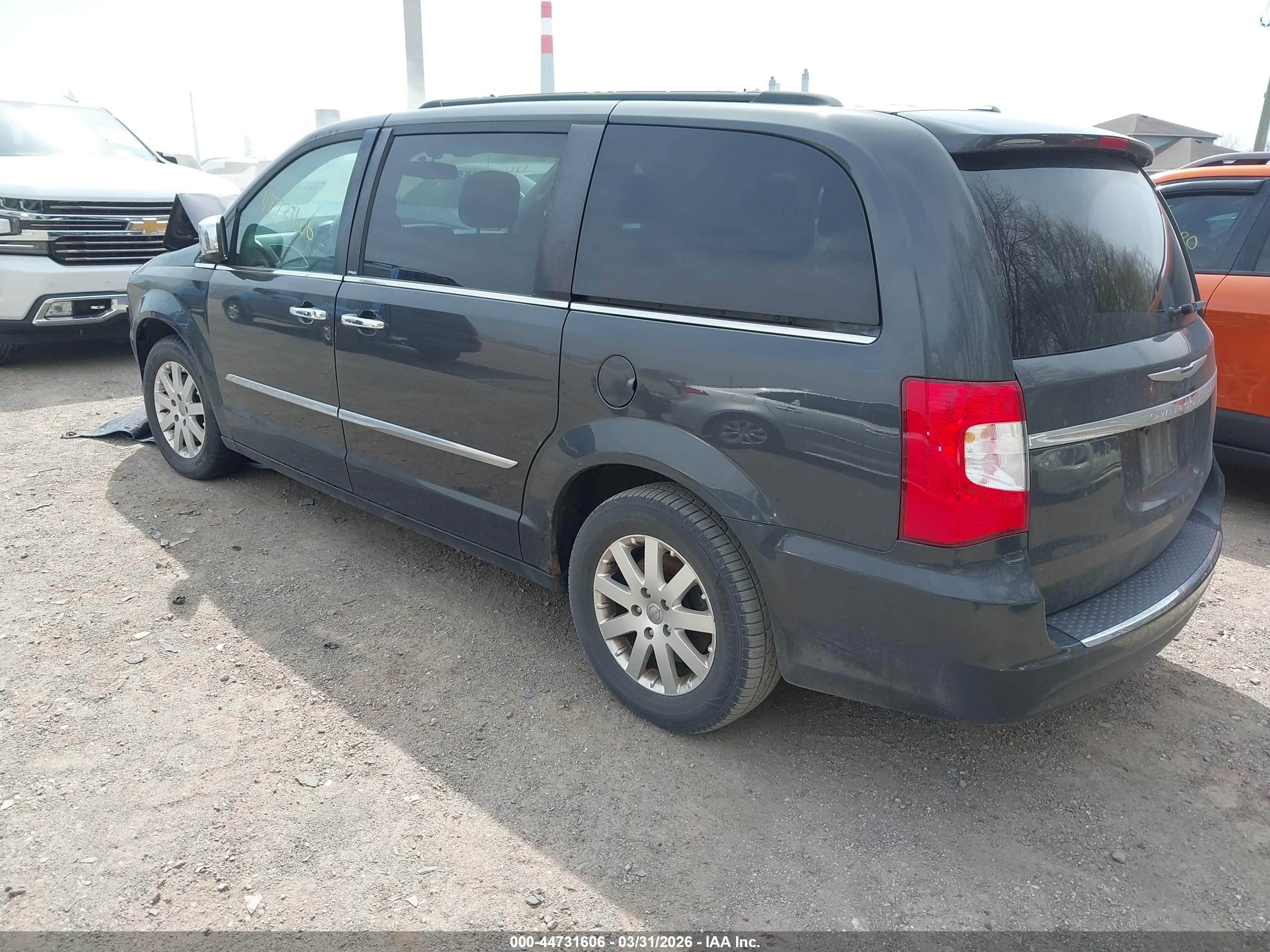 2012 Chrysler Town & Country Touring-l Gray vin: 2C4RC1CG4CR227702