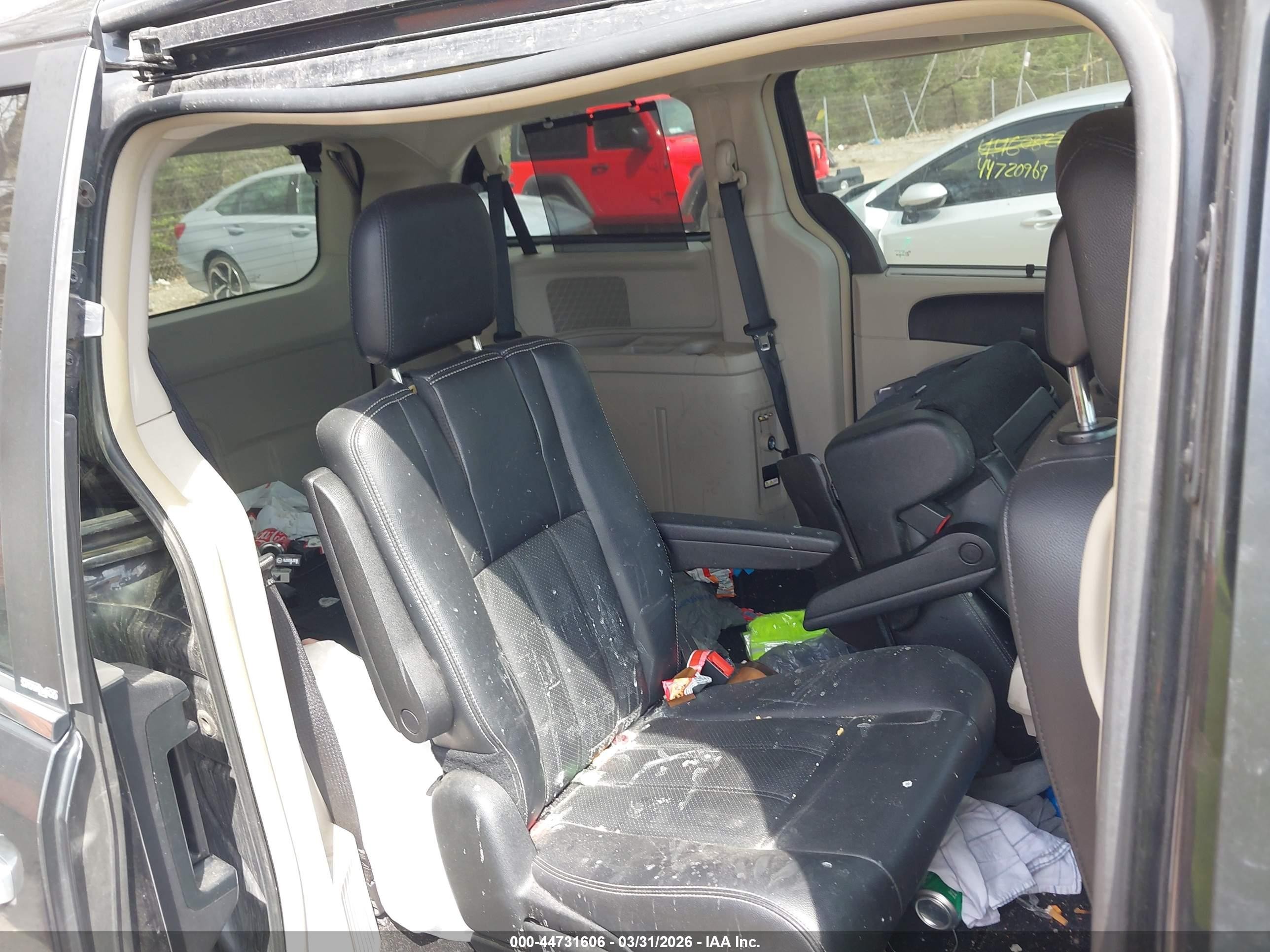 2012 Chrysler Town & Country Touring-l Gray vin: 2C4RC1CG4CR227702