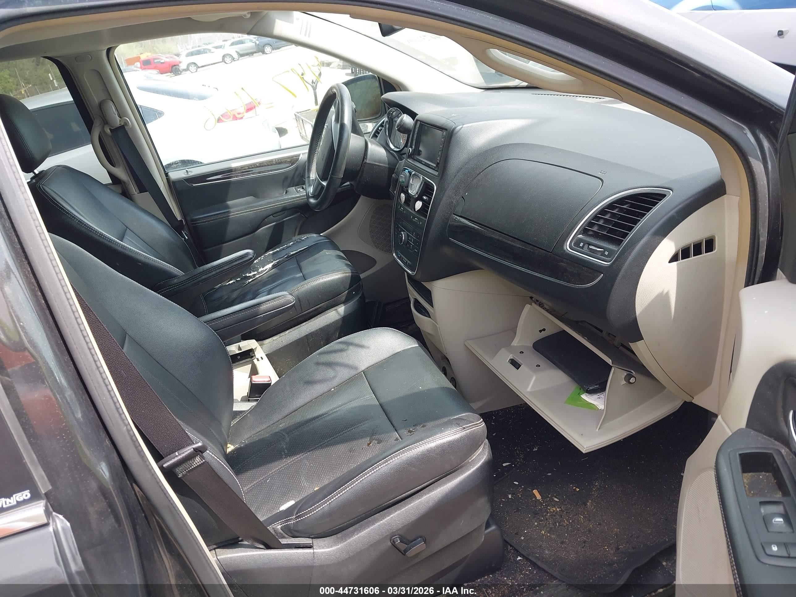 2012 Chrysler Town & Country Touring-l Gray vin: 2C4RC1CG4CR227702