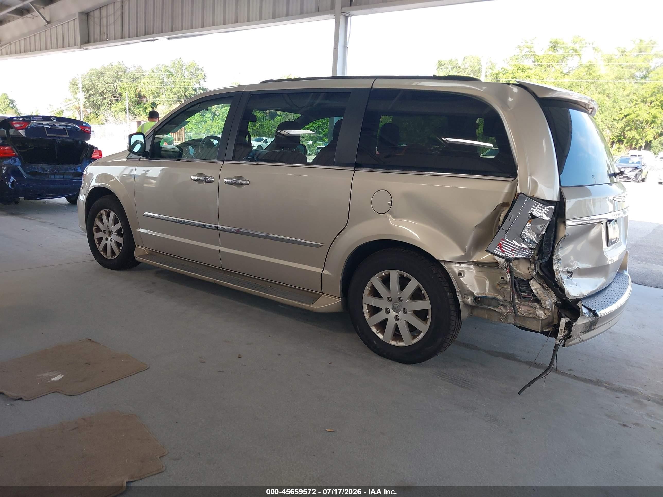 2012 Chrysler Town & Country Touring-l Золотой vin: 2C4RC1CG4CR237212