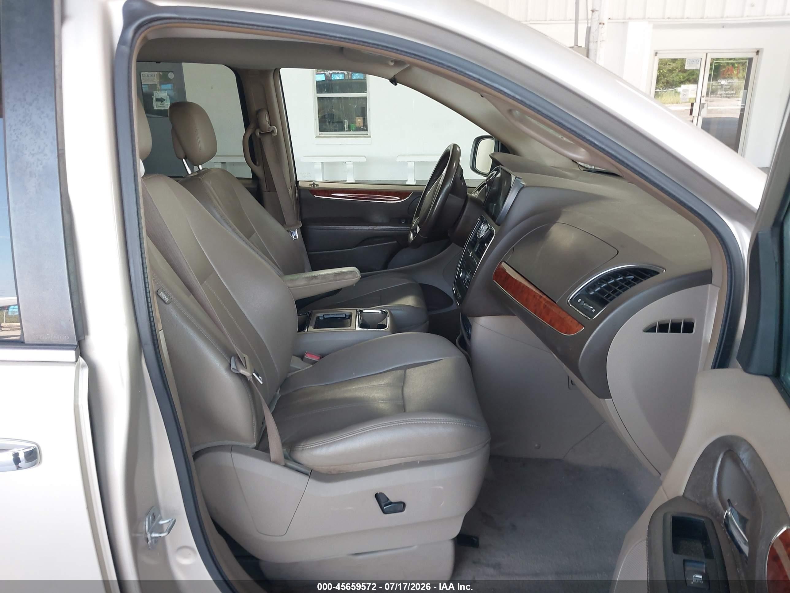2012 Chrysler Town & Country Touring-l Золотой vin: 2C4RC1CG4CR237212