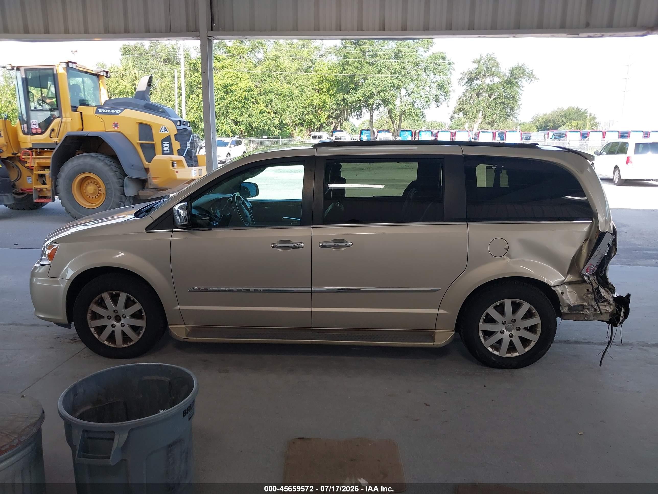 2012 Chrysler Town & Country Touring-l Золотой vin: 2C4RC1CG4CR237212