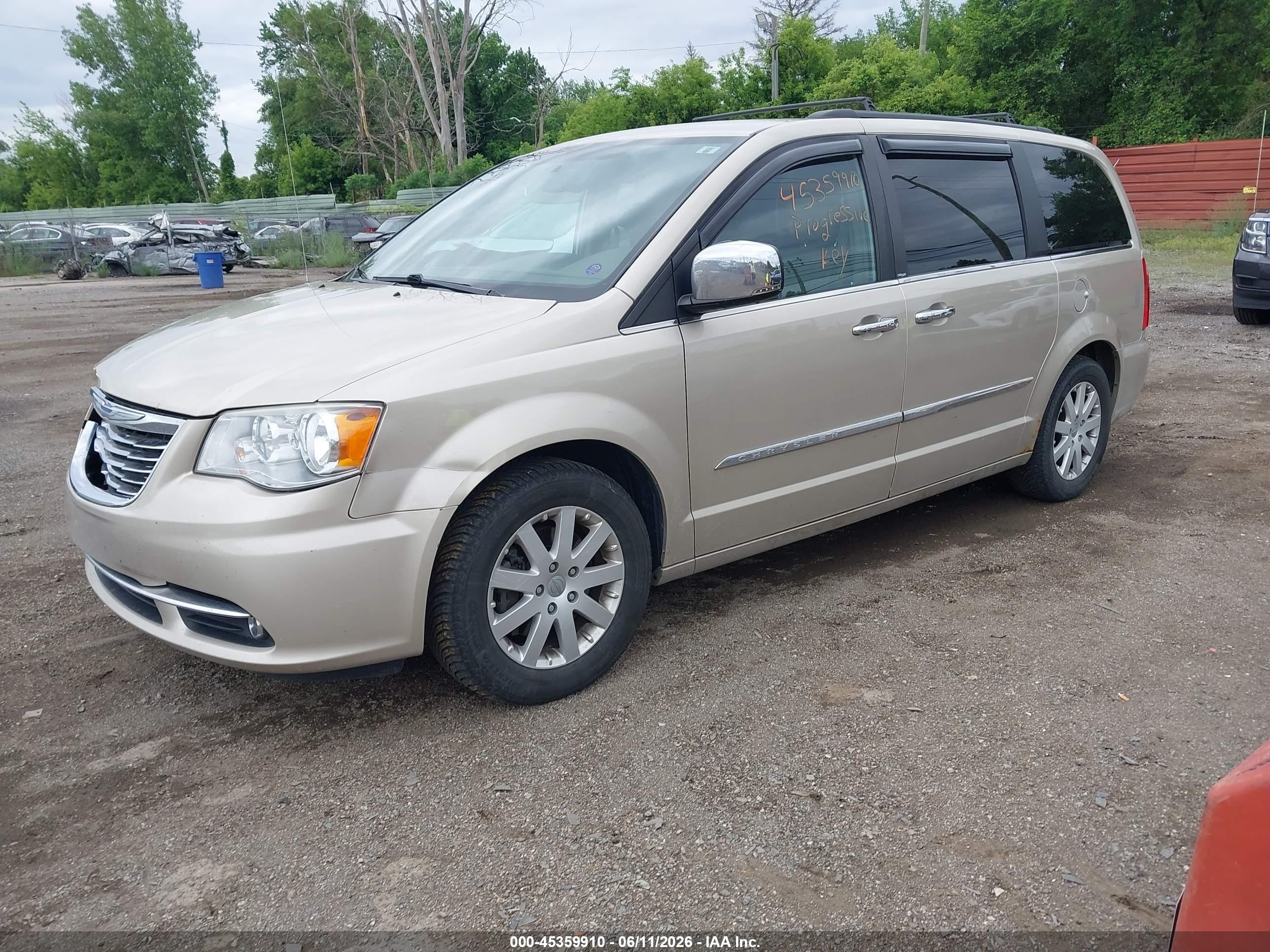 2012 Chrysler Town & Country Touring-l Champagne vin: 2C4RC1CG4CR301362