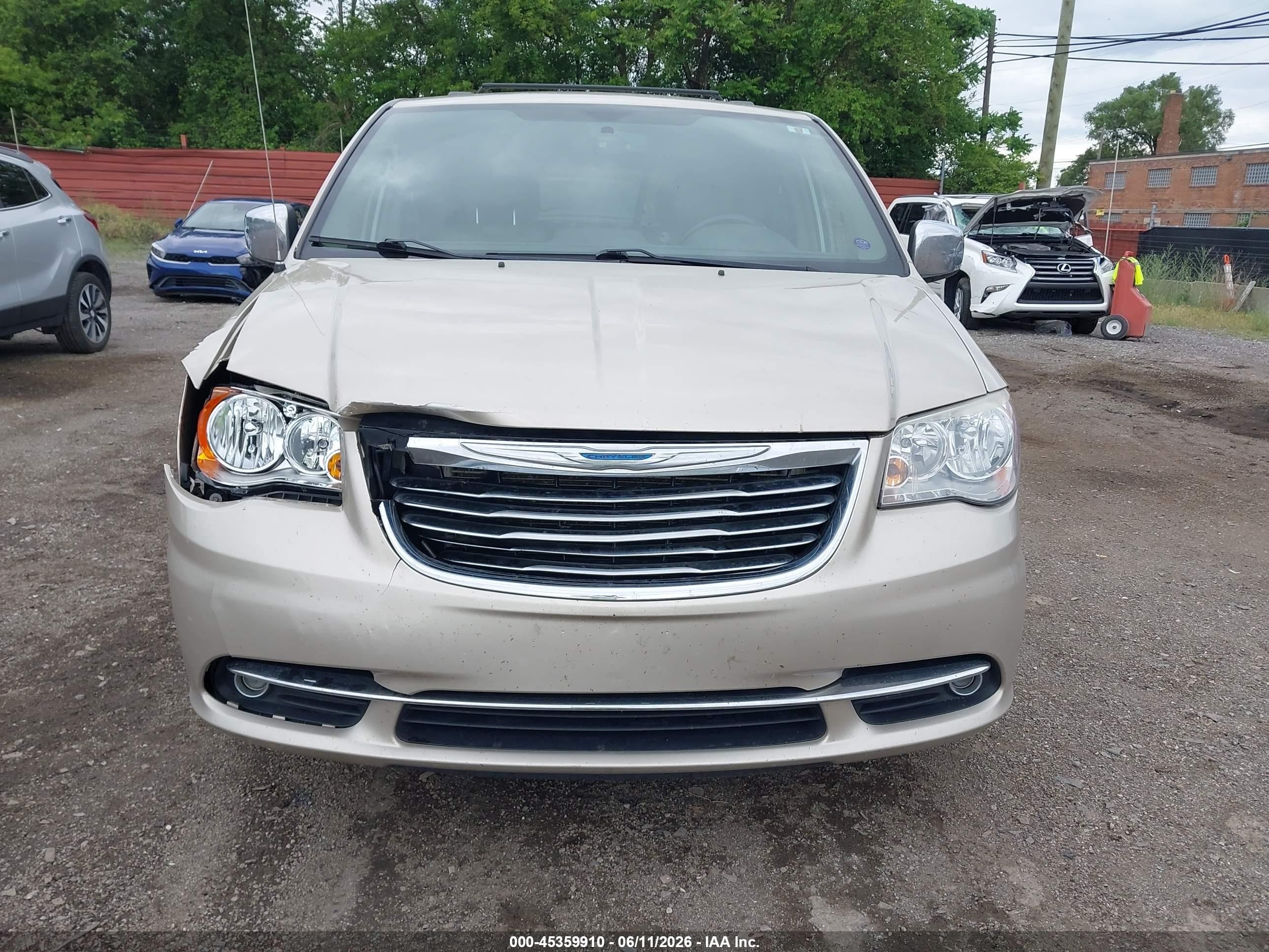 2012 Chrysler Town & Country Touring-l Champagne vin: 2C4RC1CG4CR301362