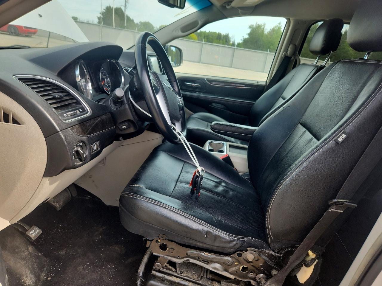 2012 Chrysler Town & Country Touring L Silver vin: 2C4RC1CG4CR323166