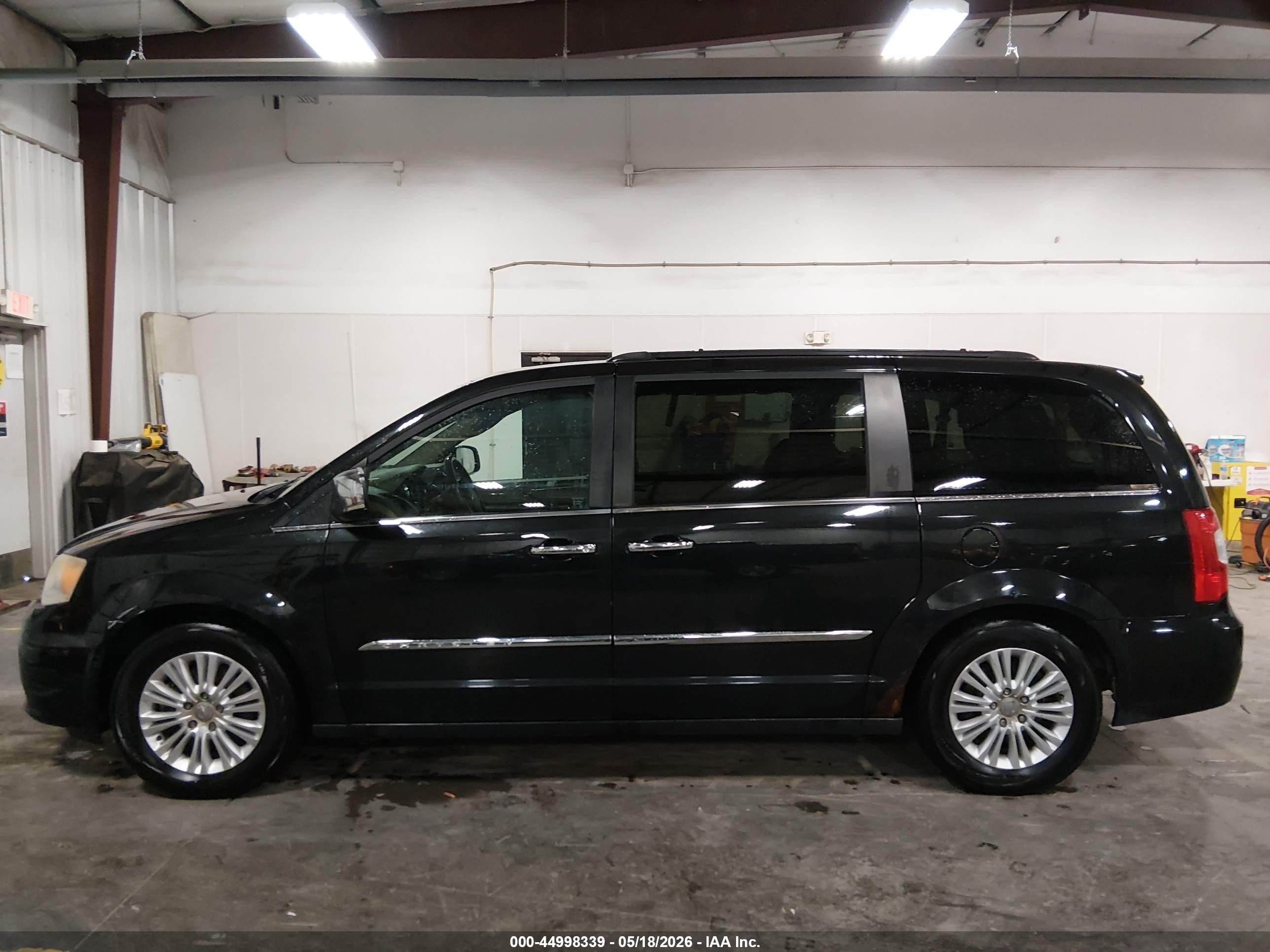 2012 Chrysler Town & Country Touring-l Черный vin: 2C4RC1CG4CR416575